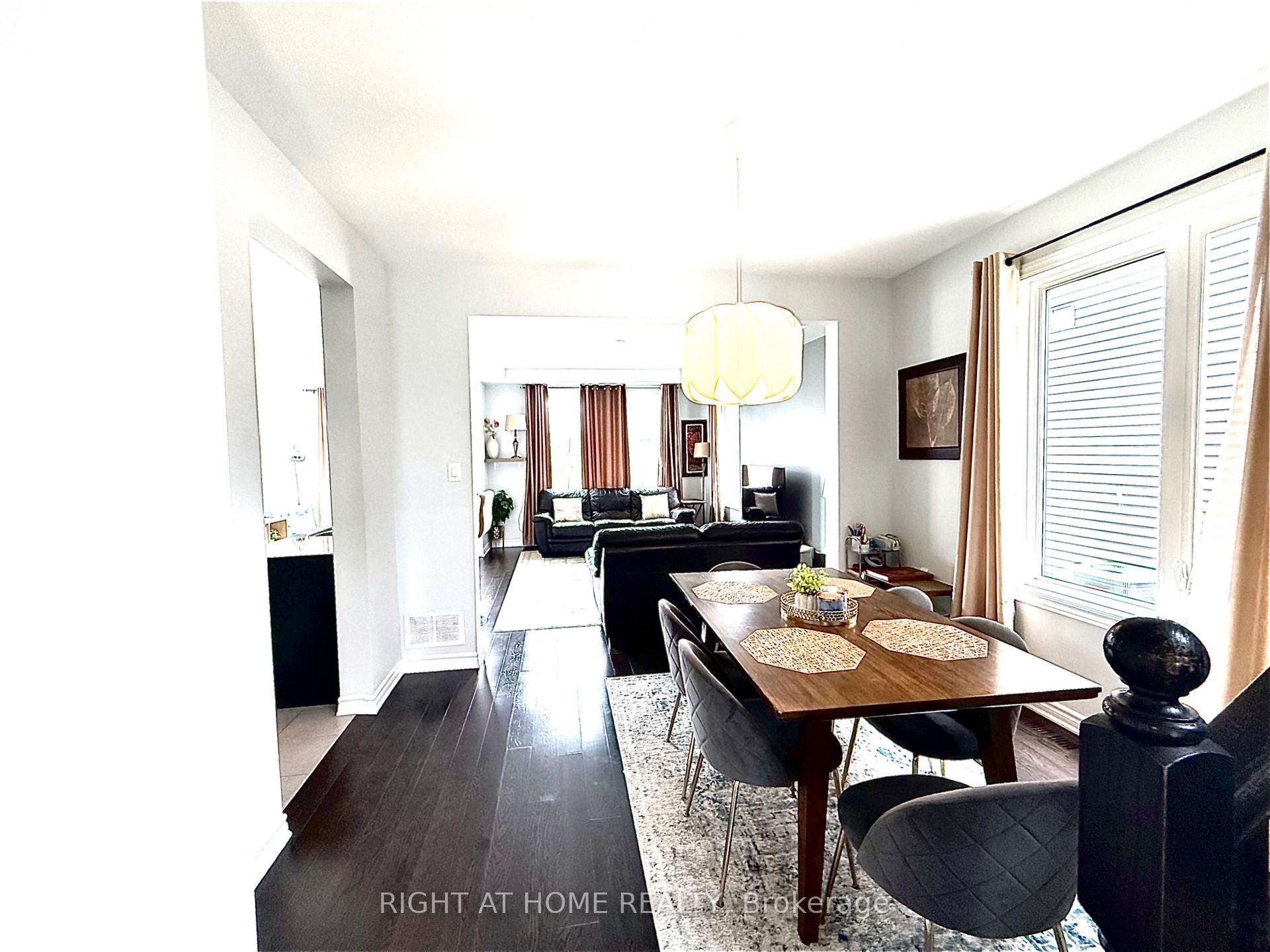 Photo 5 of 765 Brittanic Road, Ottawa, Kanata - Emerald Meadows/Trailwest — HOMEH