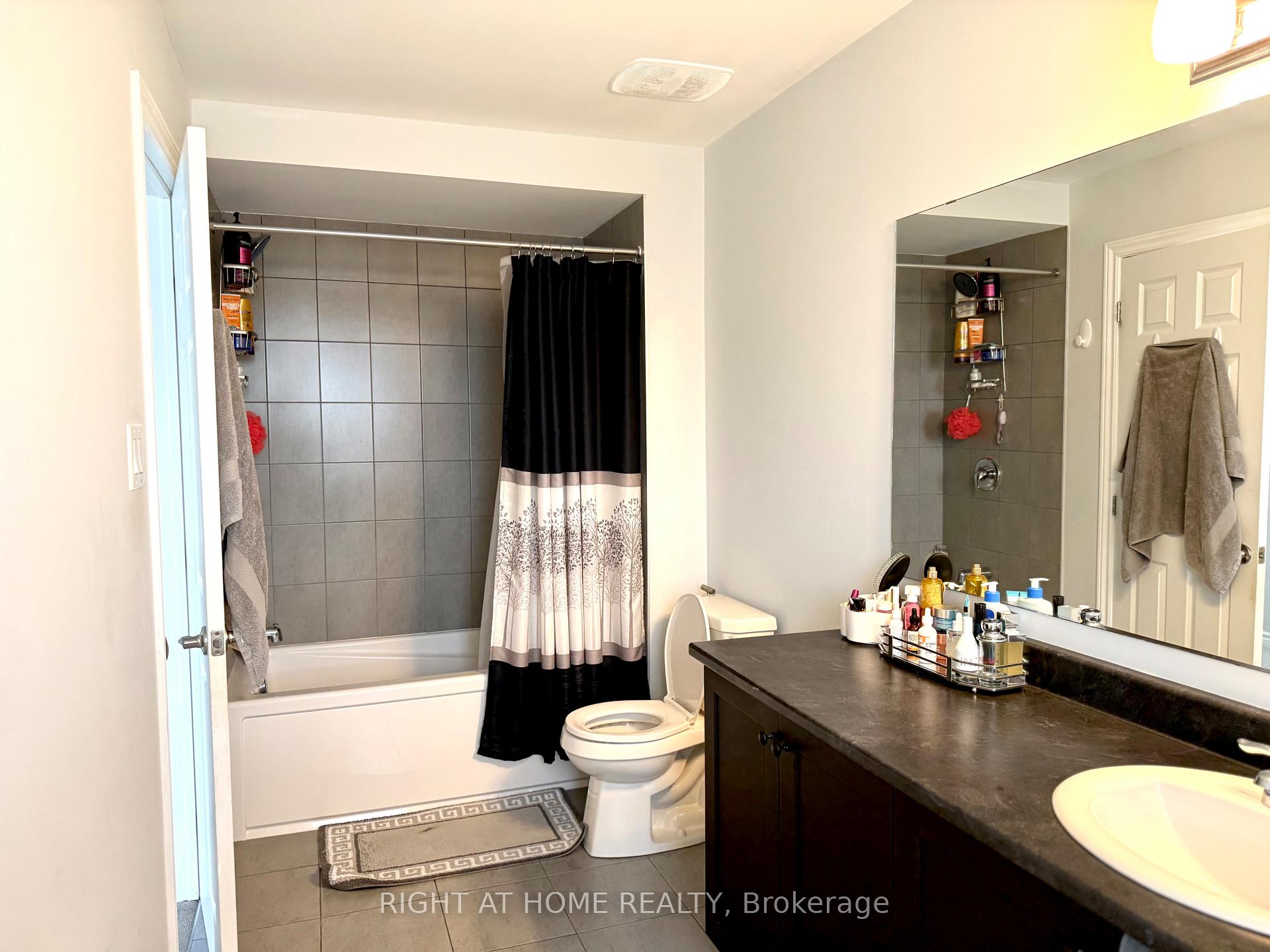Photo 19 of 765 Brittanic Road, Ottawa, Kanata - Emerald Meadows/Trailwest — HOMEH