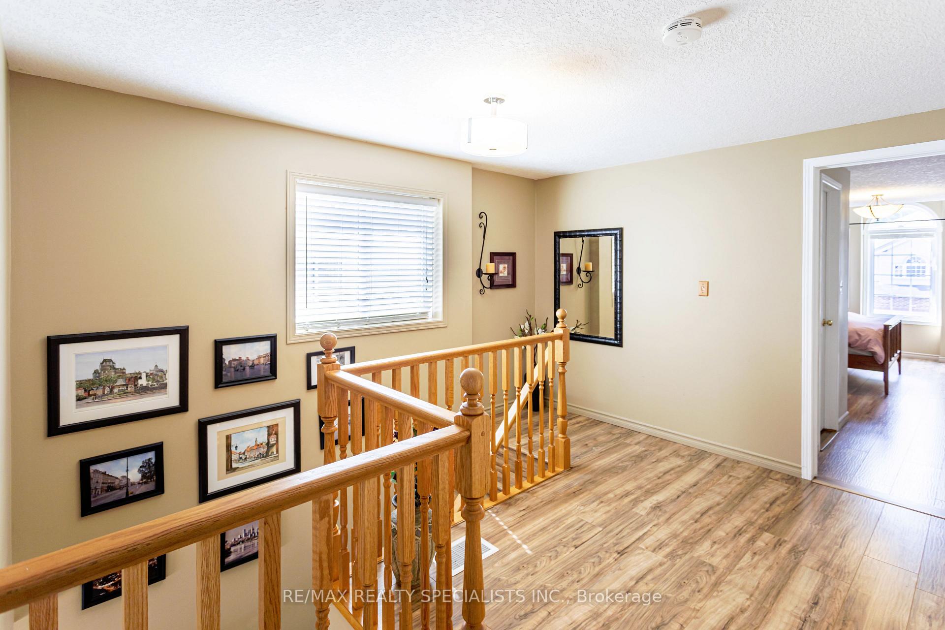 Photo 16 of 576 Activa Avenue, Kitchener — HOMEH
