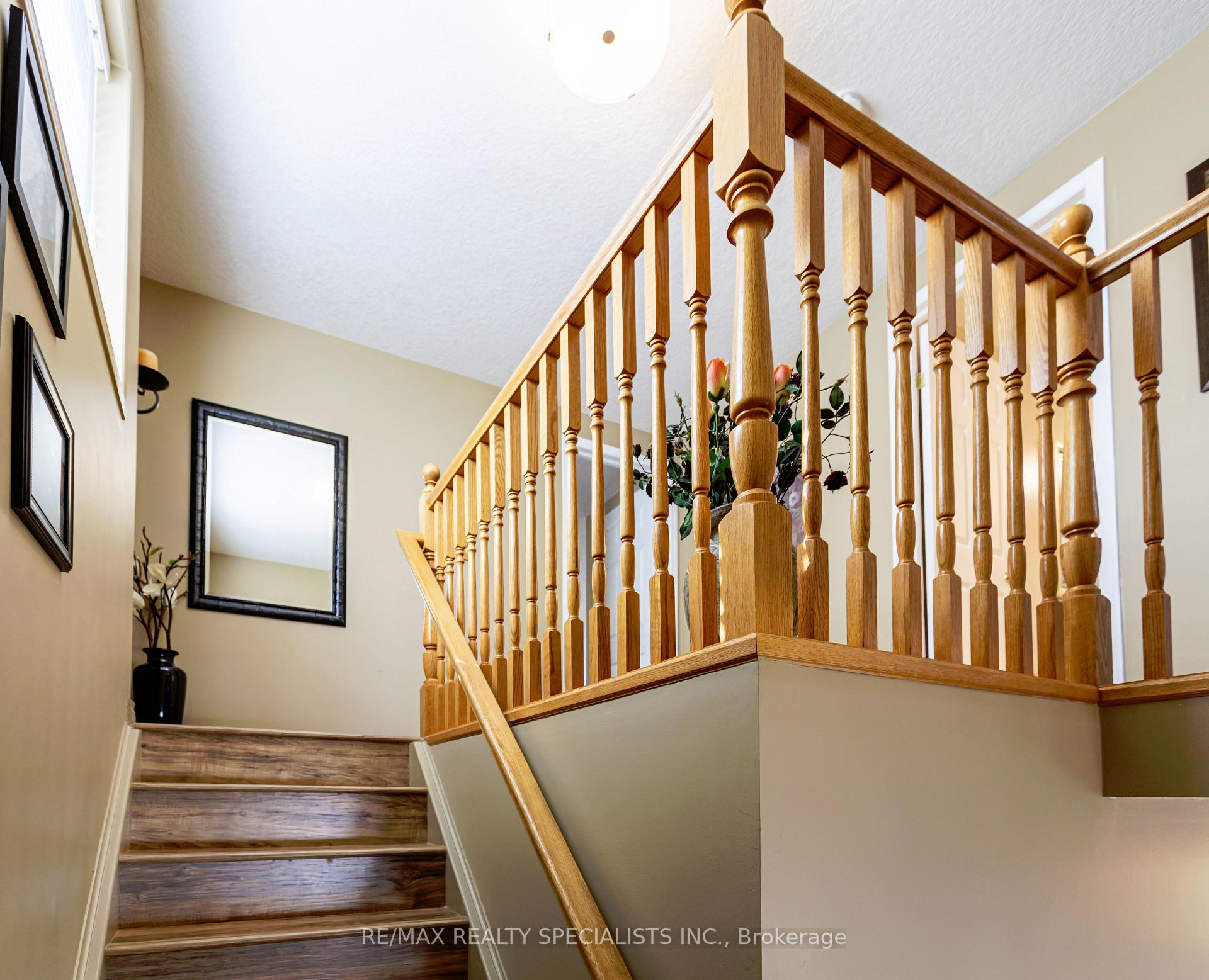 Photo 17 of 576 Activa Avenue, Kitchener — HOMEH