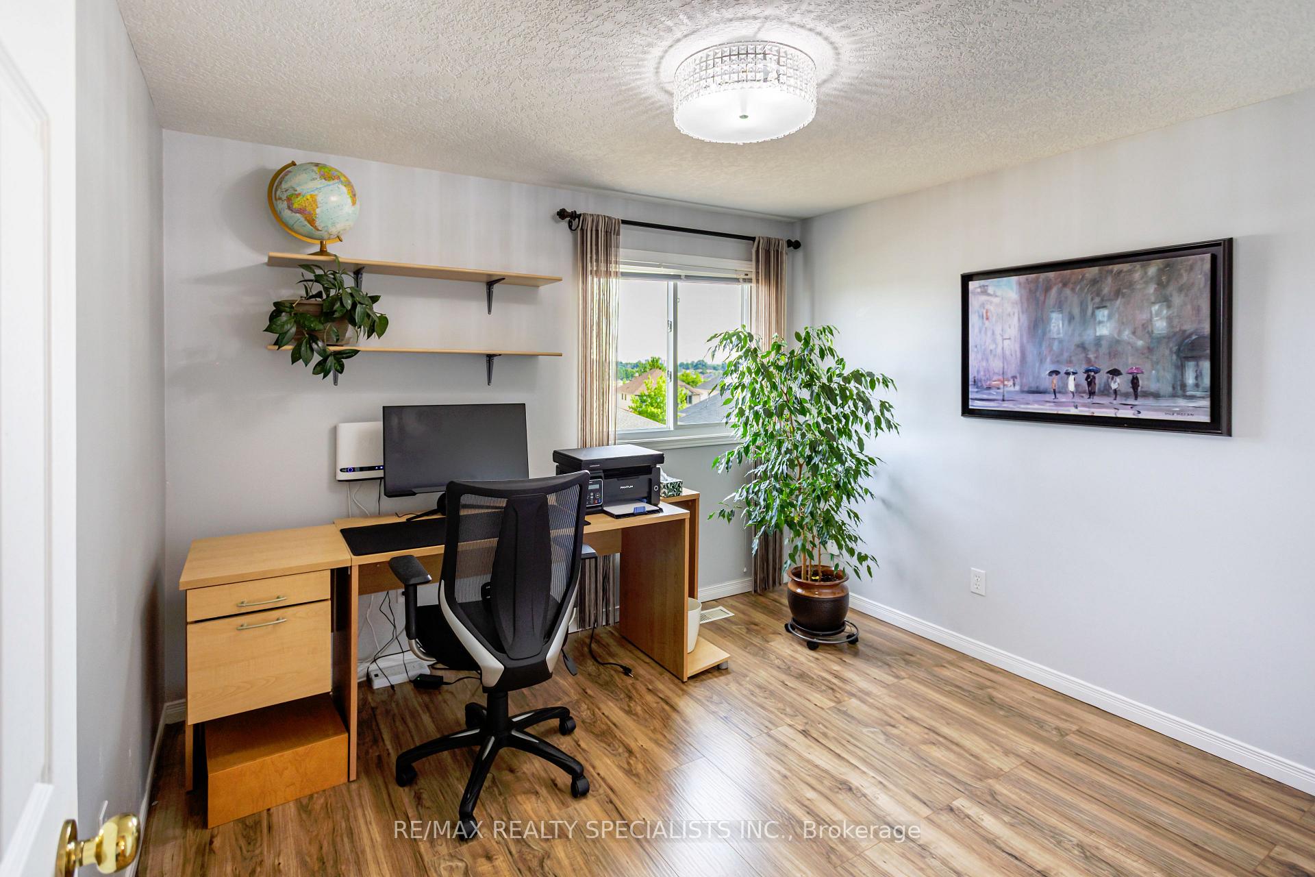 Photo 24 of 576 Activa Avenue, Kitchener — HOMEH