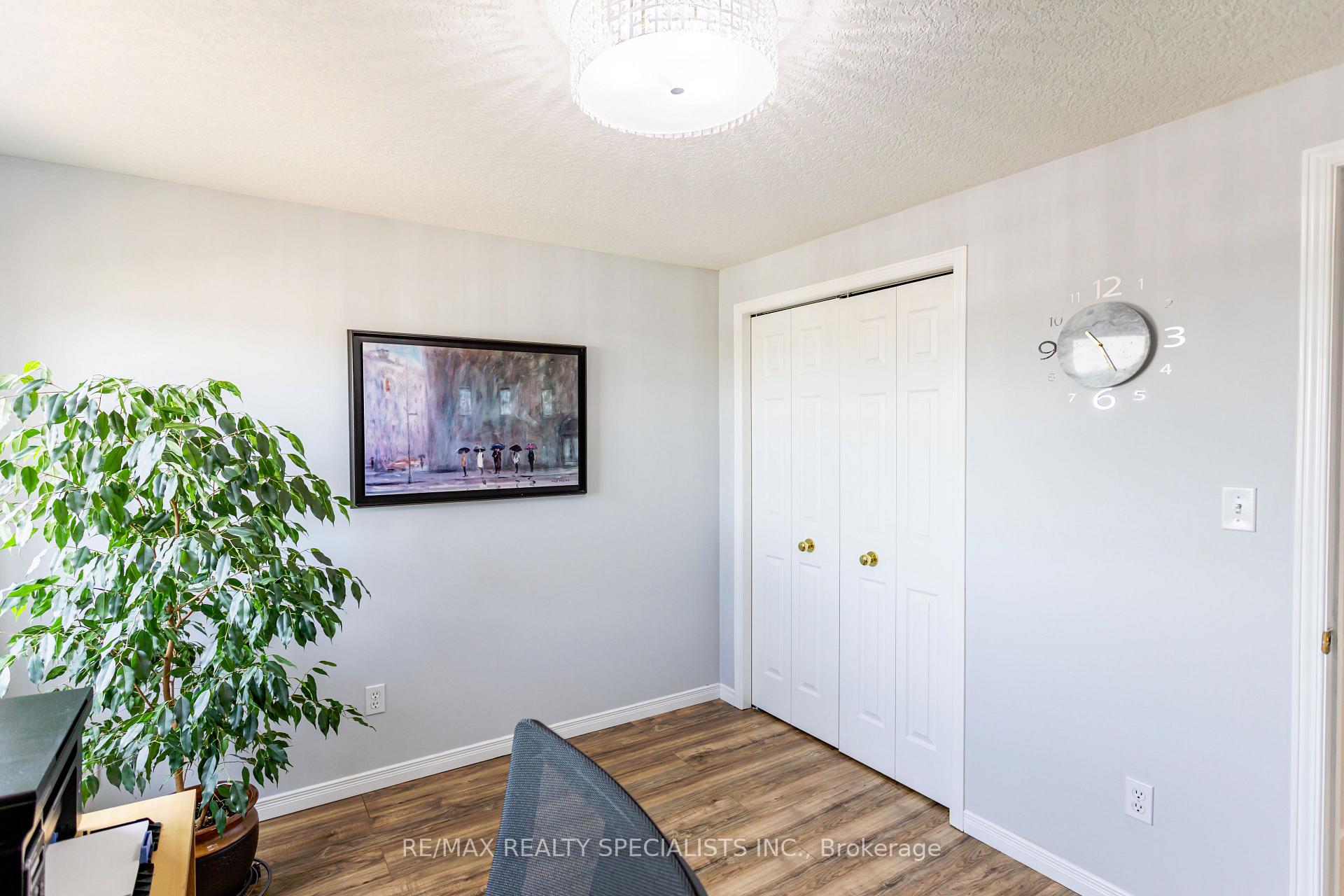 Photo 25 of 576 Activa Avenue, Kitchener — HOMEH