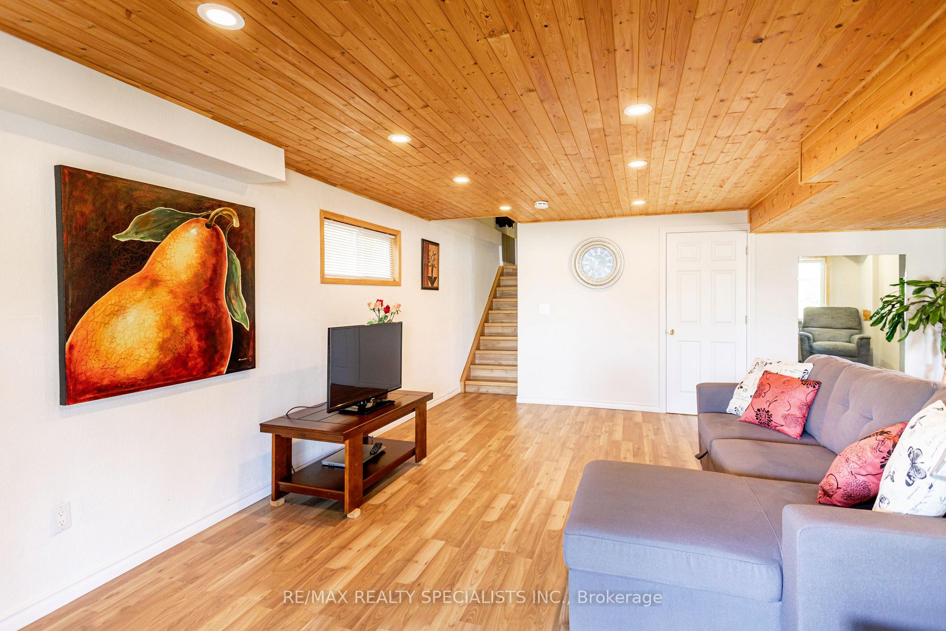 Photo 34 of 576 Activa Avenue, Kitchener — HOMEH