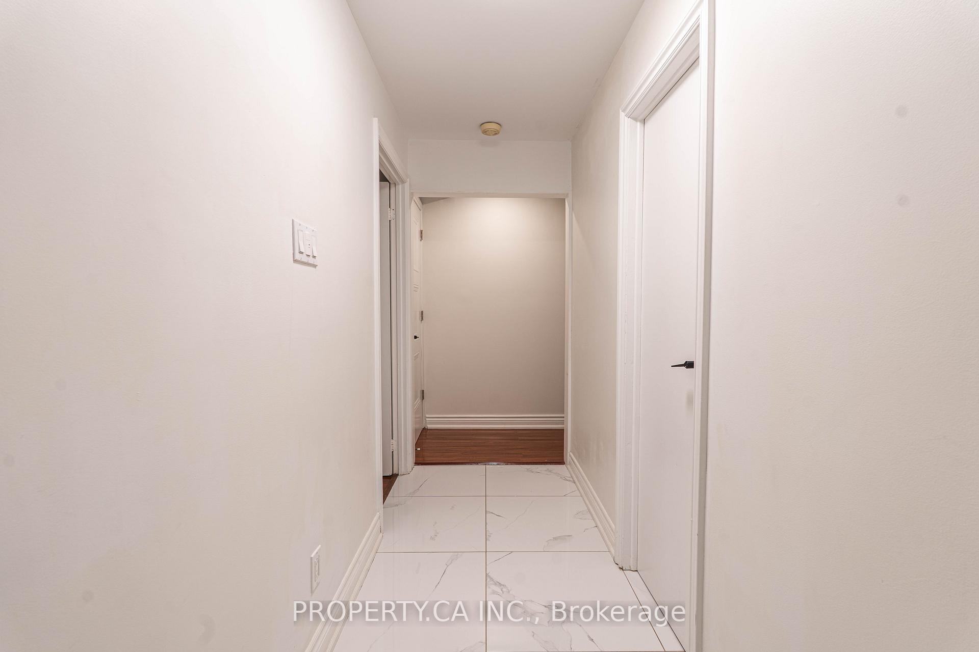 Photo 2 of Unit Basement2, 14 Blue Spruce Lane, Markham, Royal Orchard — HOMEH