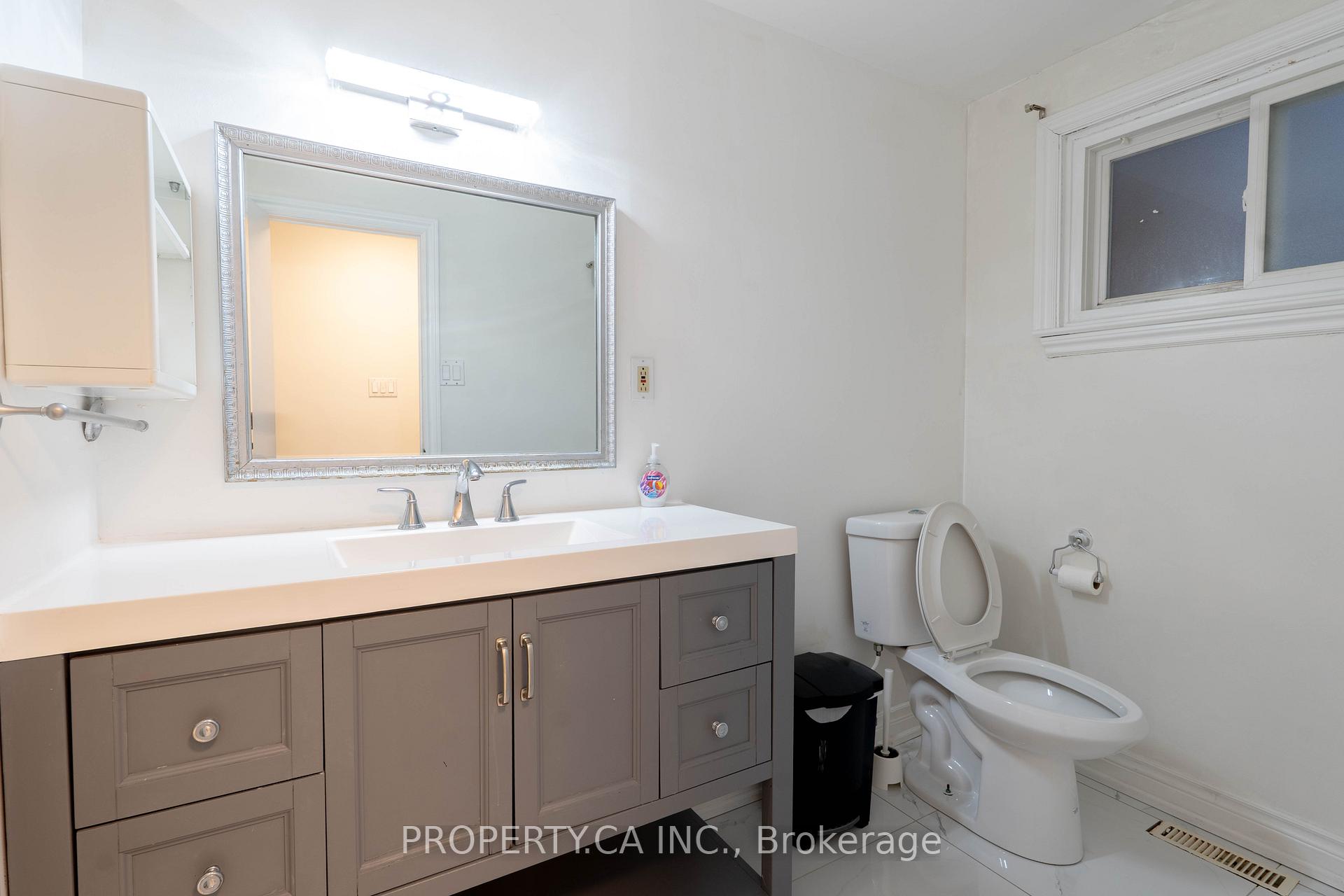 Photo 6 of Unit Basement2, 14 Blue Spruce Lane, Markham, Royal Orchard — HOMEH