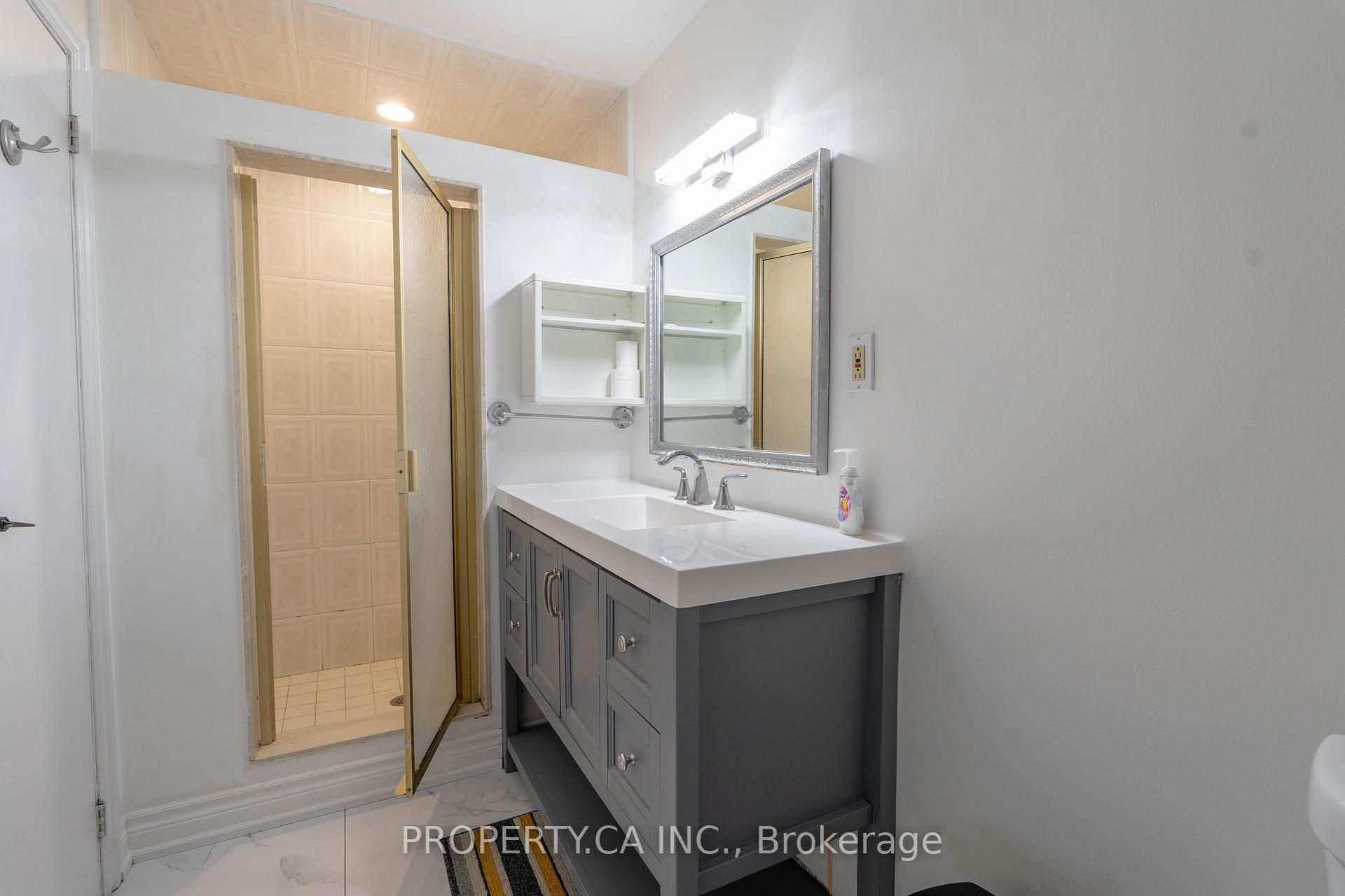 Photo 7 of Unit Basement2, 14 Blue Spruce Lane, Markham, Royal Orchard — HOMEH