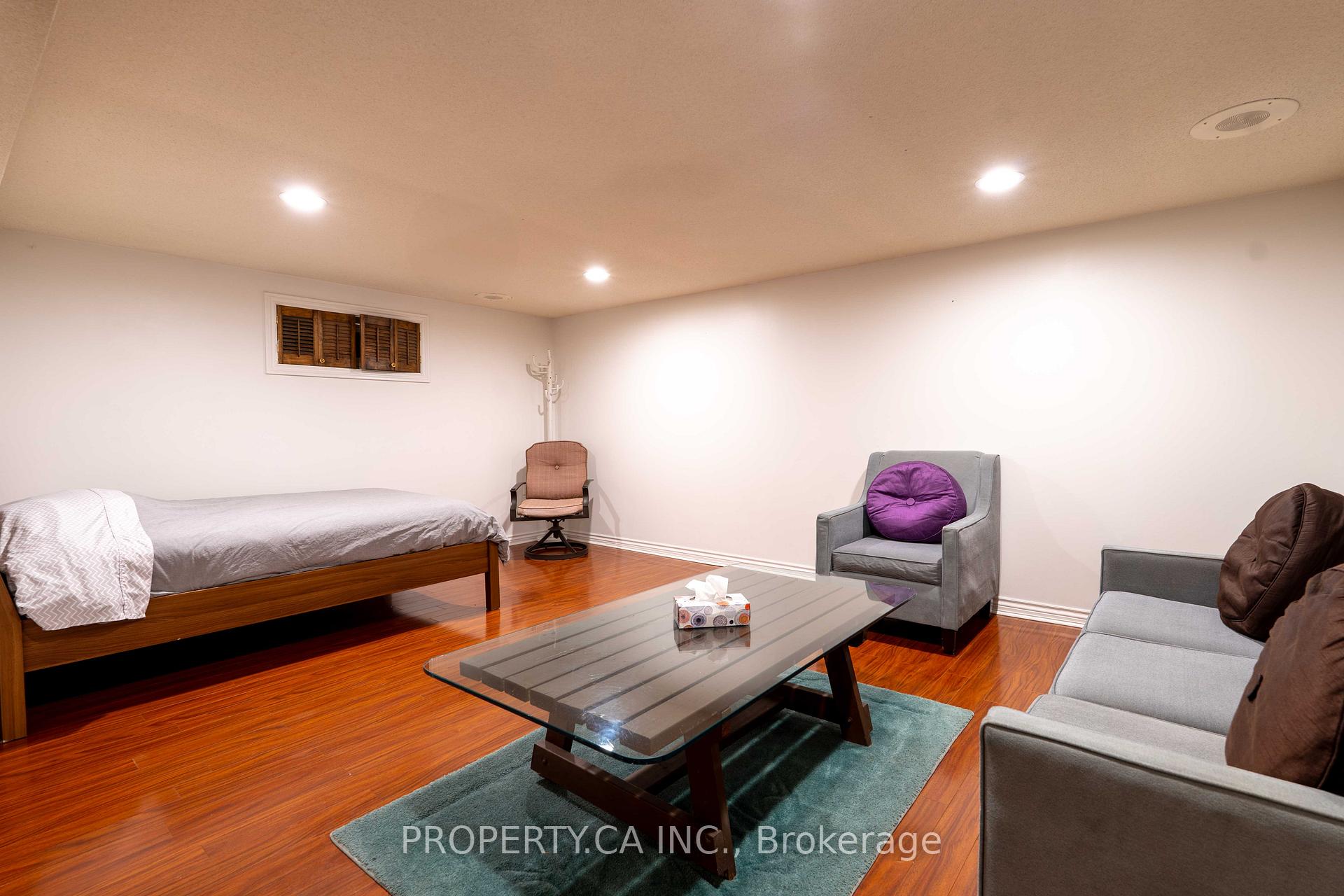 Photo 10 of Unit Basement2, 14 Blue Spruce Lane, Markham, Royal Orchard — HOMEH
