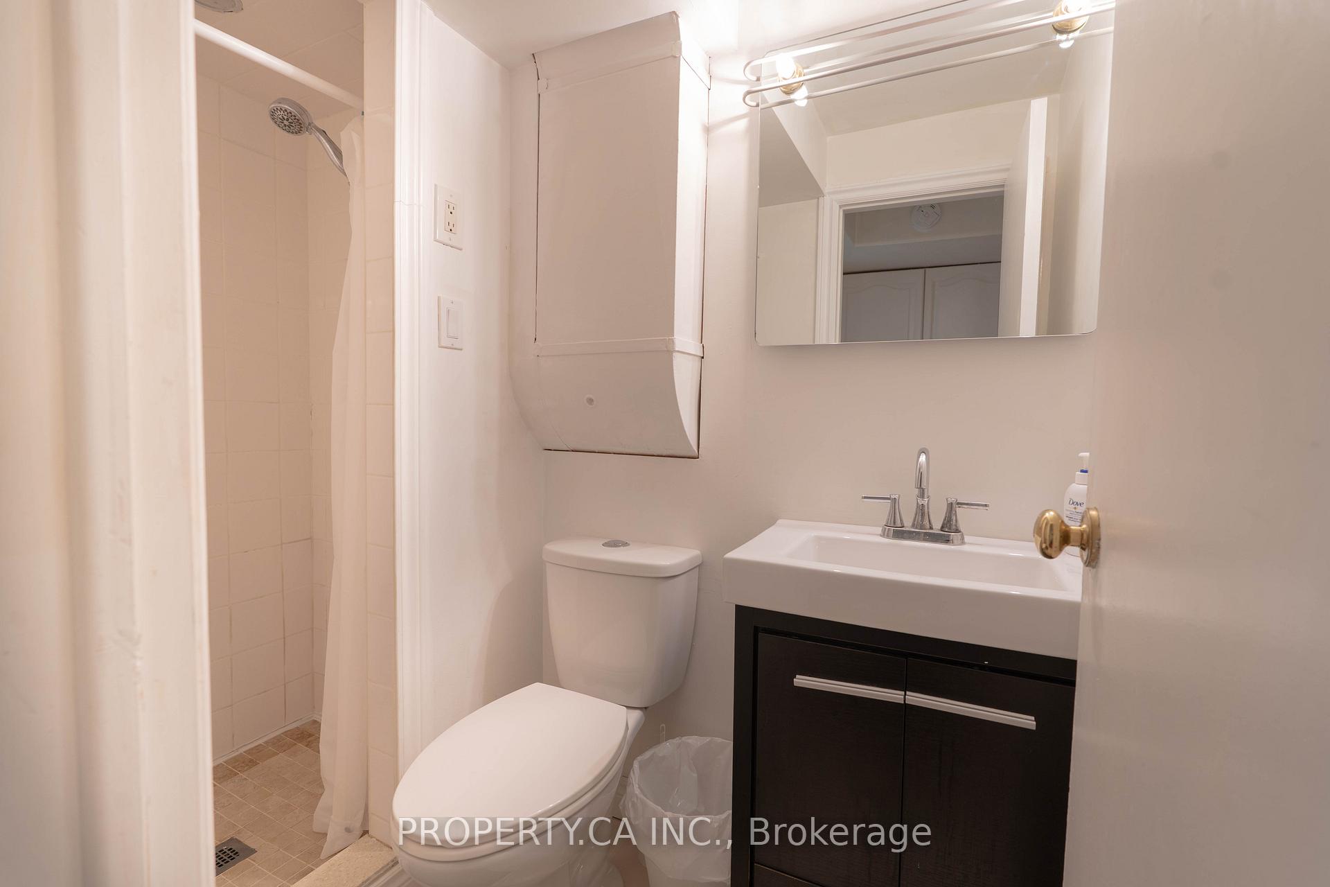 Photo 14 of Unit Basement2, 14 Blue Spruce Lane, Markham, Royal Orchard — HOMEH