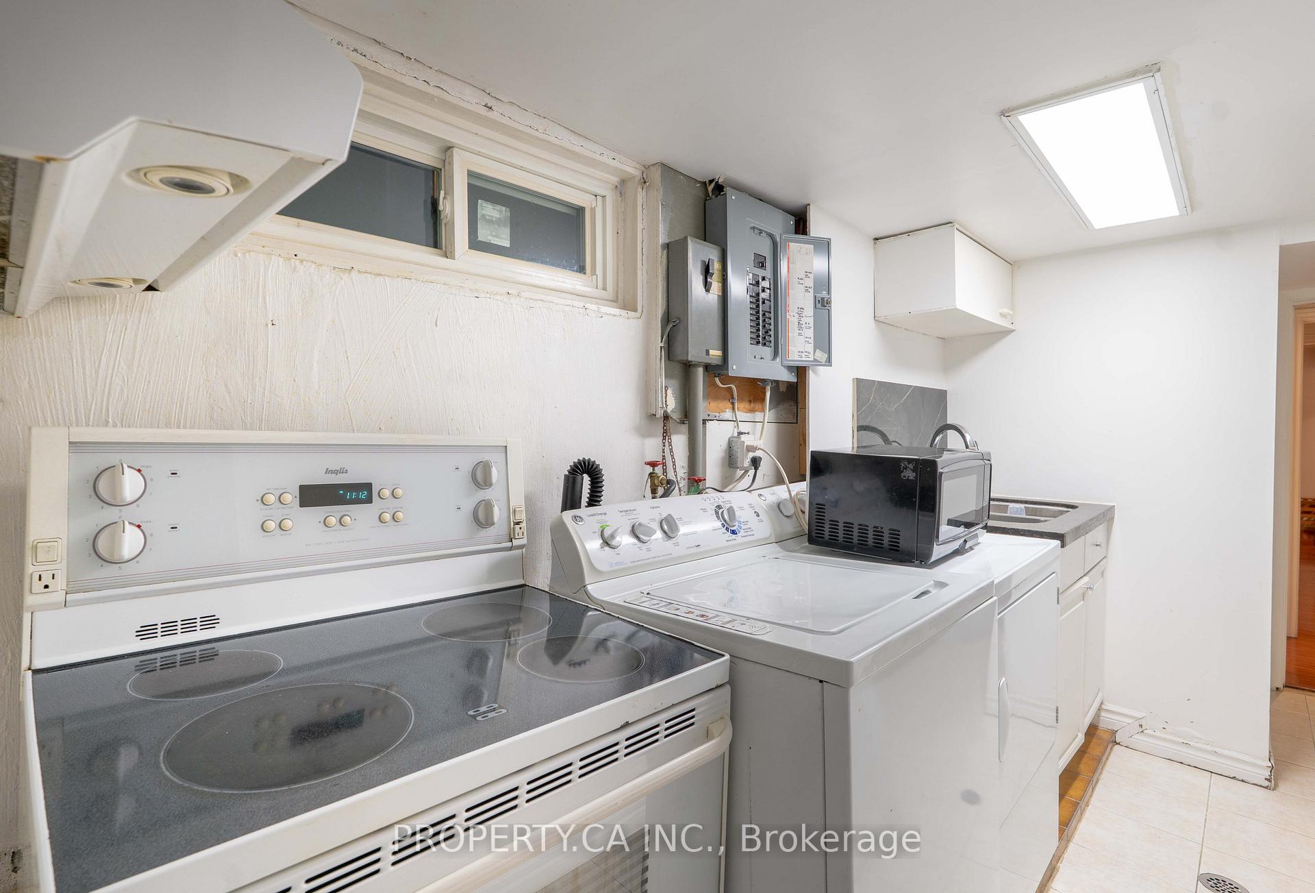 Photo 16 of Unit Basement2, 14 Blue Spruce Lane, Markham, Royal Orchard — HOMEH