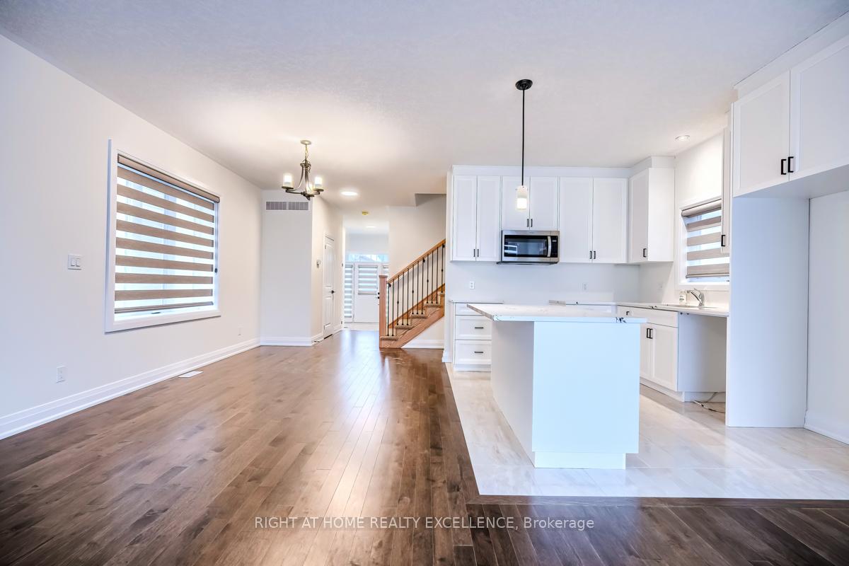 Photo 6 of 18 Shaded Creek Drive, Kitchener — HOMEH