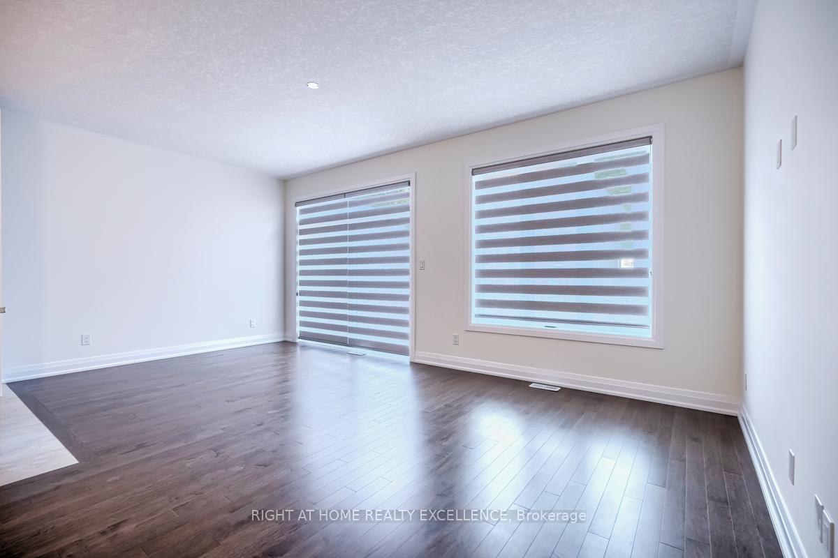 Photo 7 of 18 Shaded Creek Drive, Kitchener — HOMEH