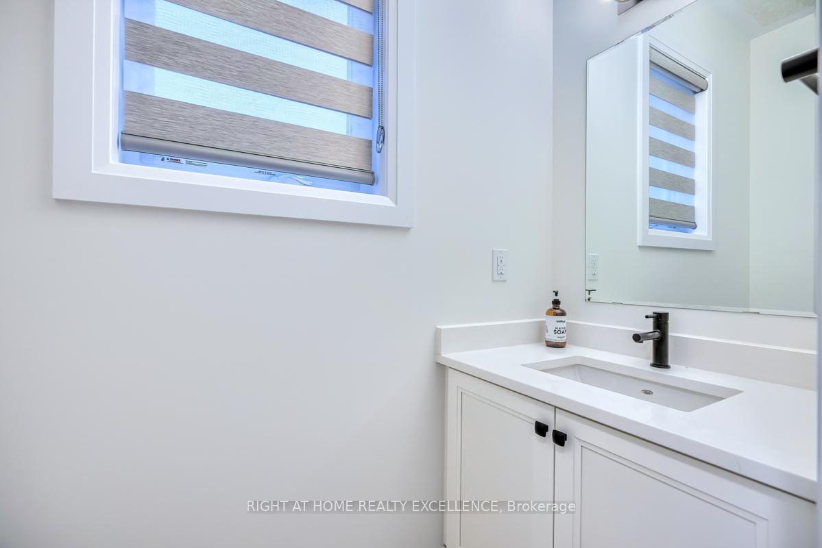 Photo 8 of 18 Shaded Creek Drive, Kitchener — HOMEH