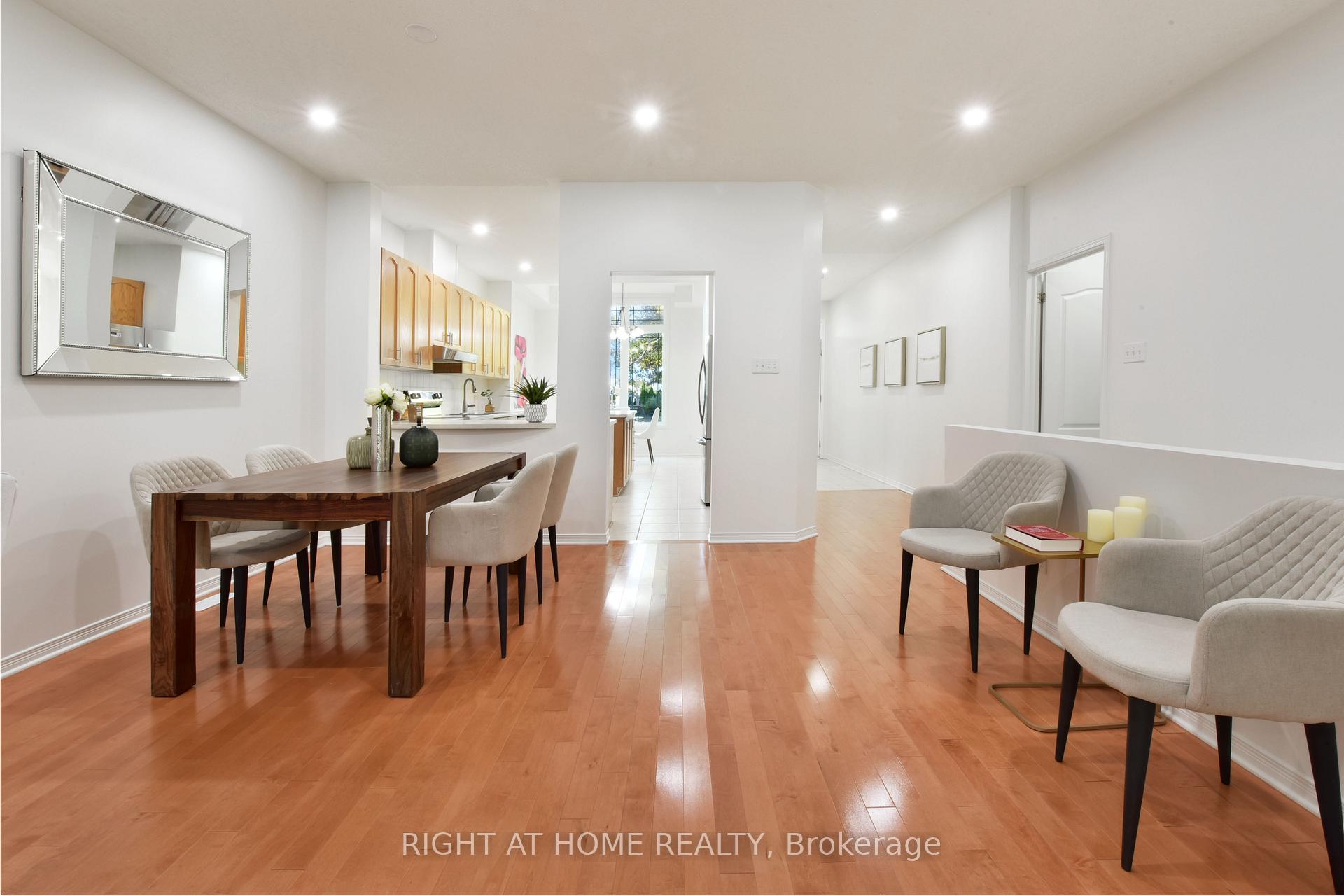Photo 19 of 321 Breckenridge Crescent, Ottawa, Kanata - Morgan's Grant/South March — HOMEH