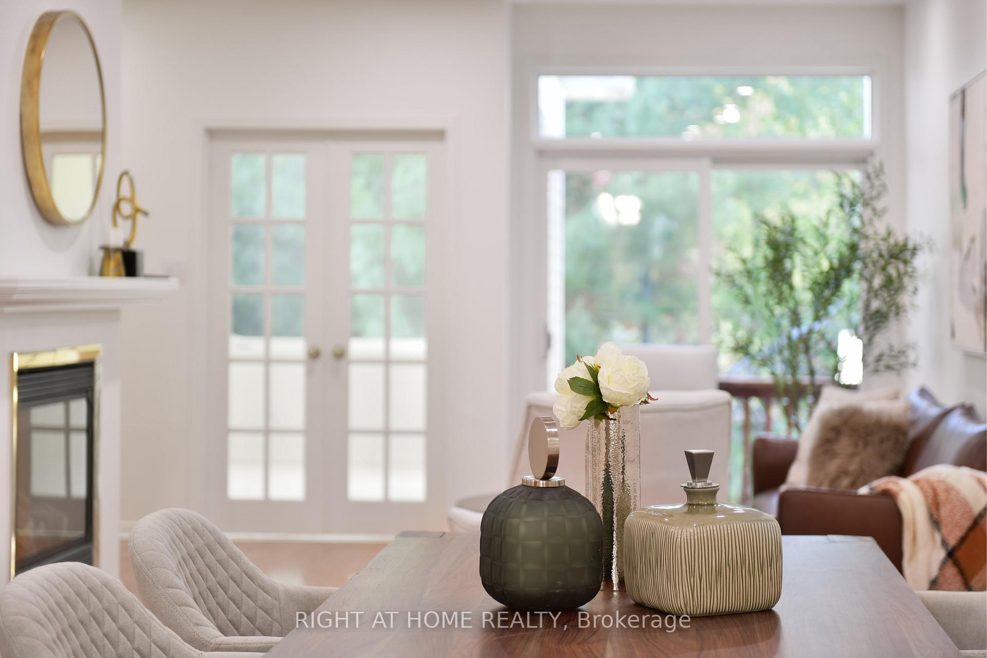 Photo 21 of 321 Breckenridge Crescent, Ottawa, Kanata - Morgan's Grant/South March — HOMEH