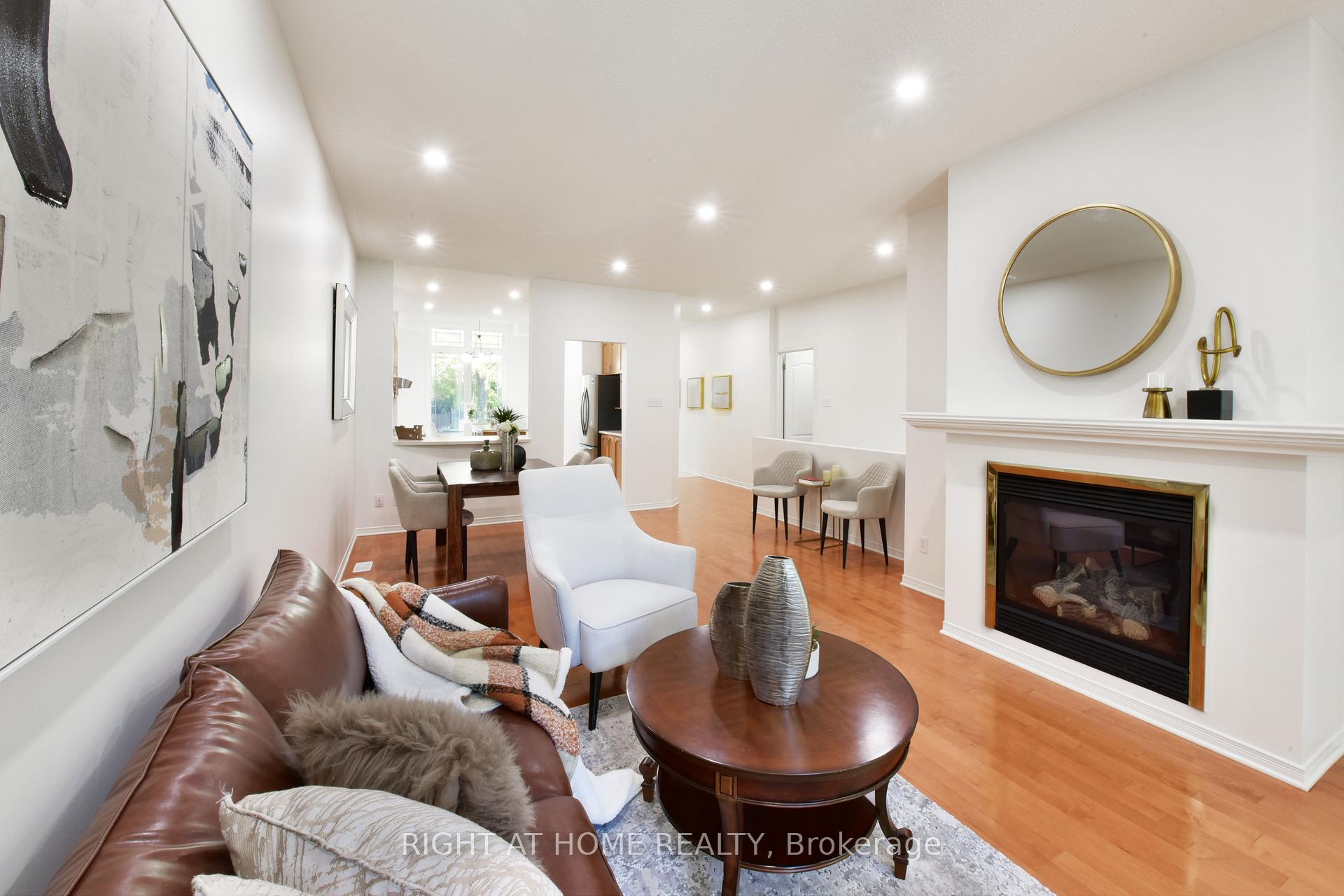 Photo 23 of 321 Breckenridge Crescent, Ottawa, Kanata - Morgan's Grant/South March — HOMEH