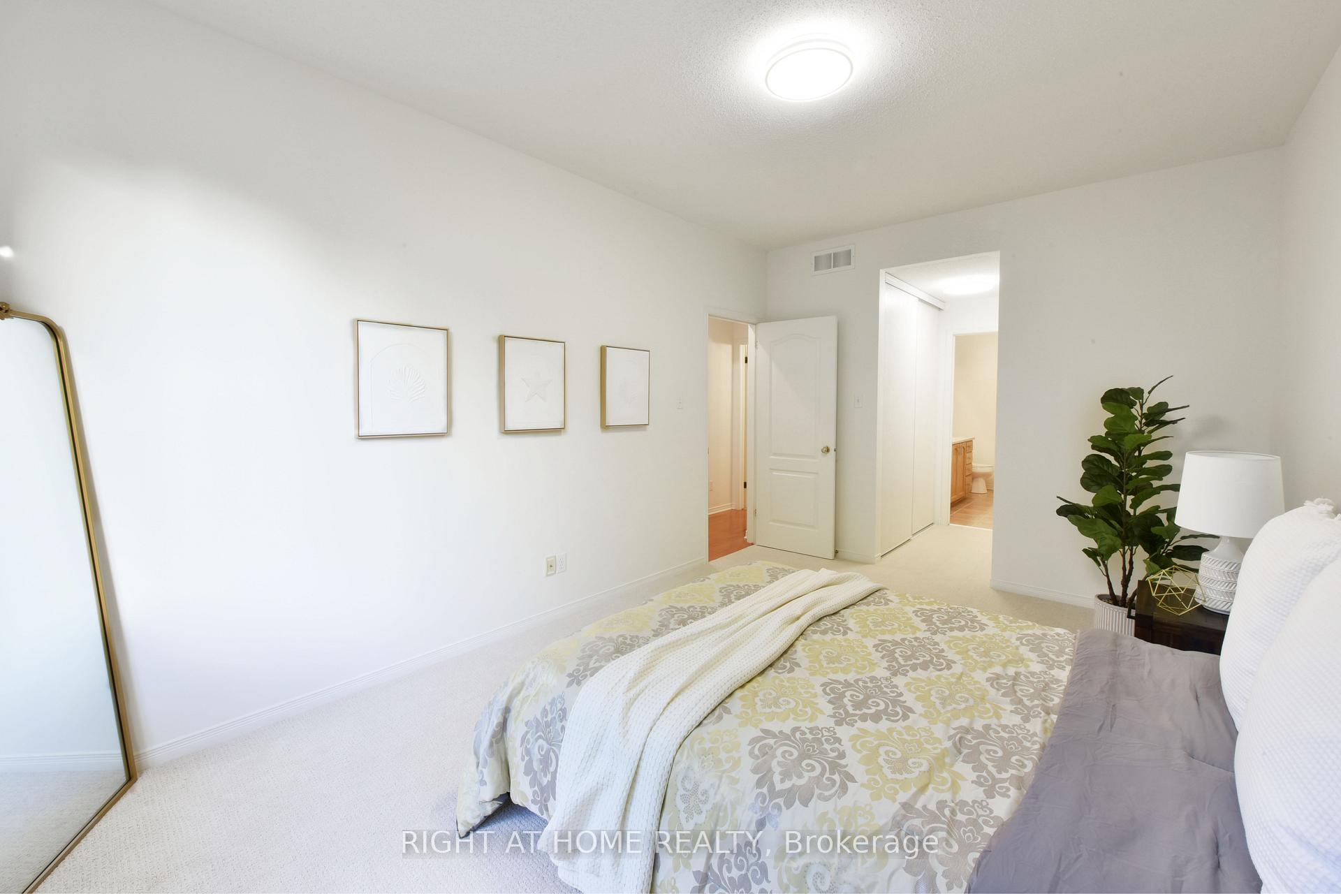 Photo 25 of 321 Breckenridge Crescent, Ottawa, Kanata - Morgan's Grant/South March — HOMEH