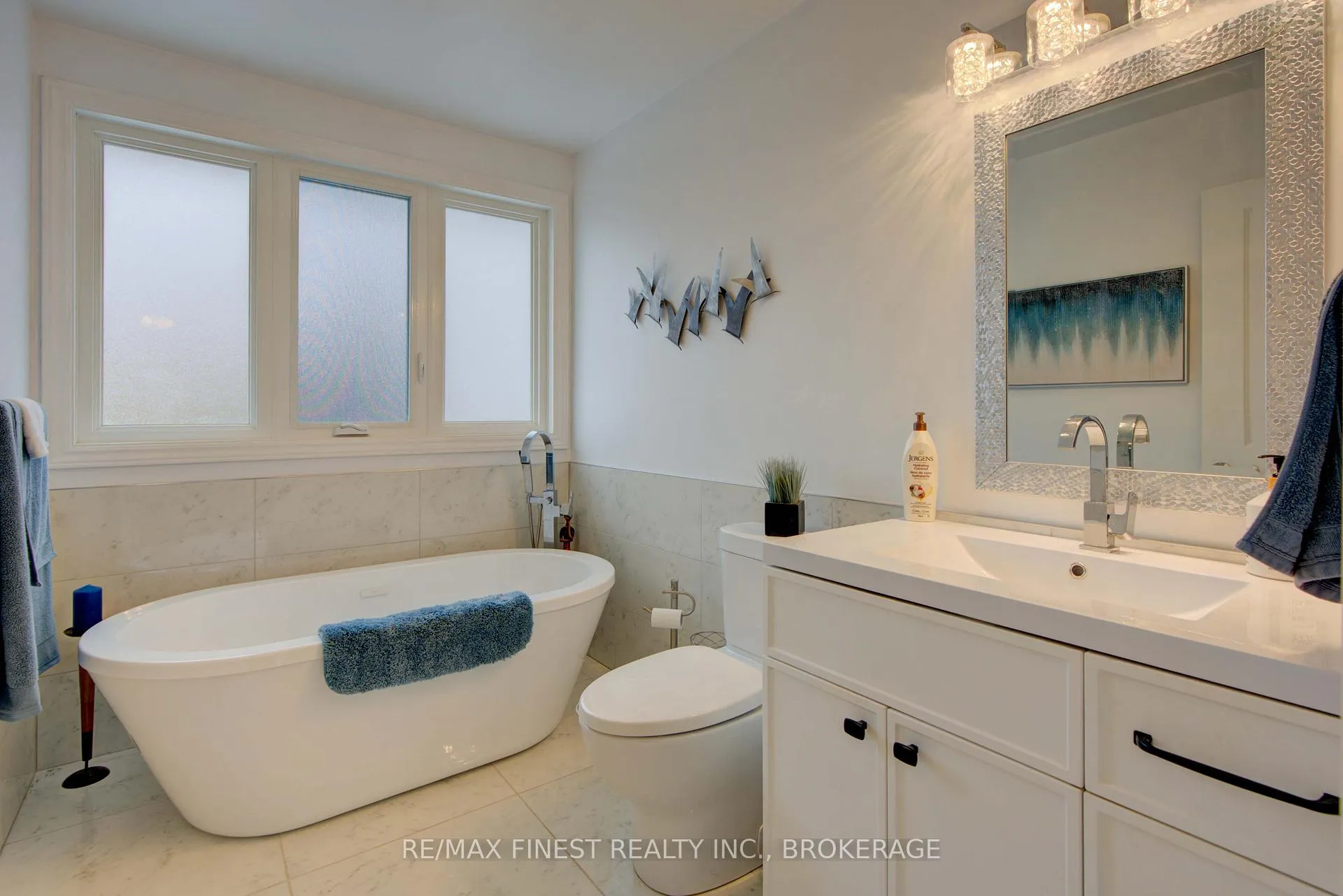 Photo 32 of 921 Jasper Court, Kingston, North of Taylor-Kidd Blvd — HOMEH