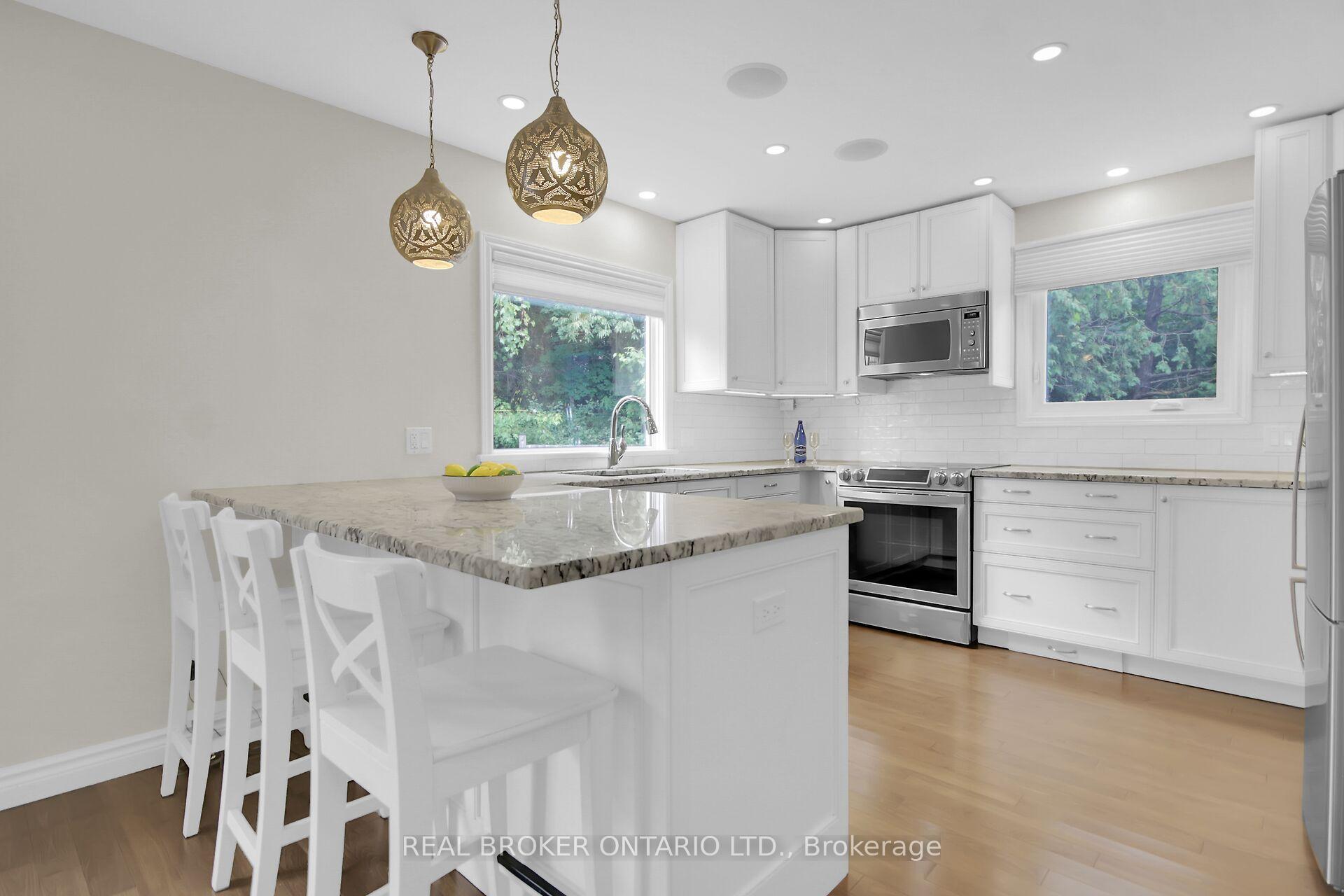 Photo 4 of 130 Chimo Drive, Ottawa, Kanata - Katimavik — HOMEH
