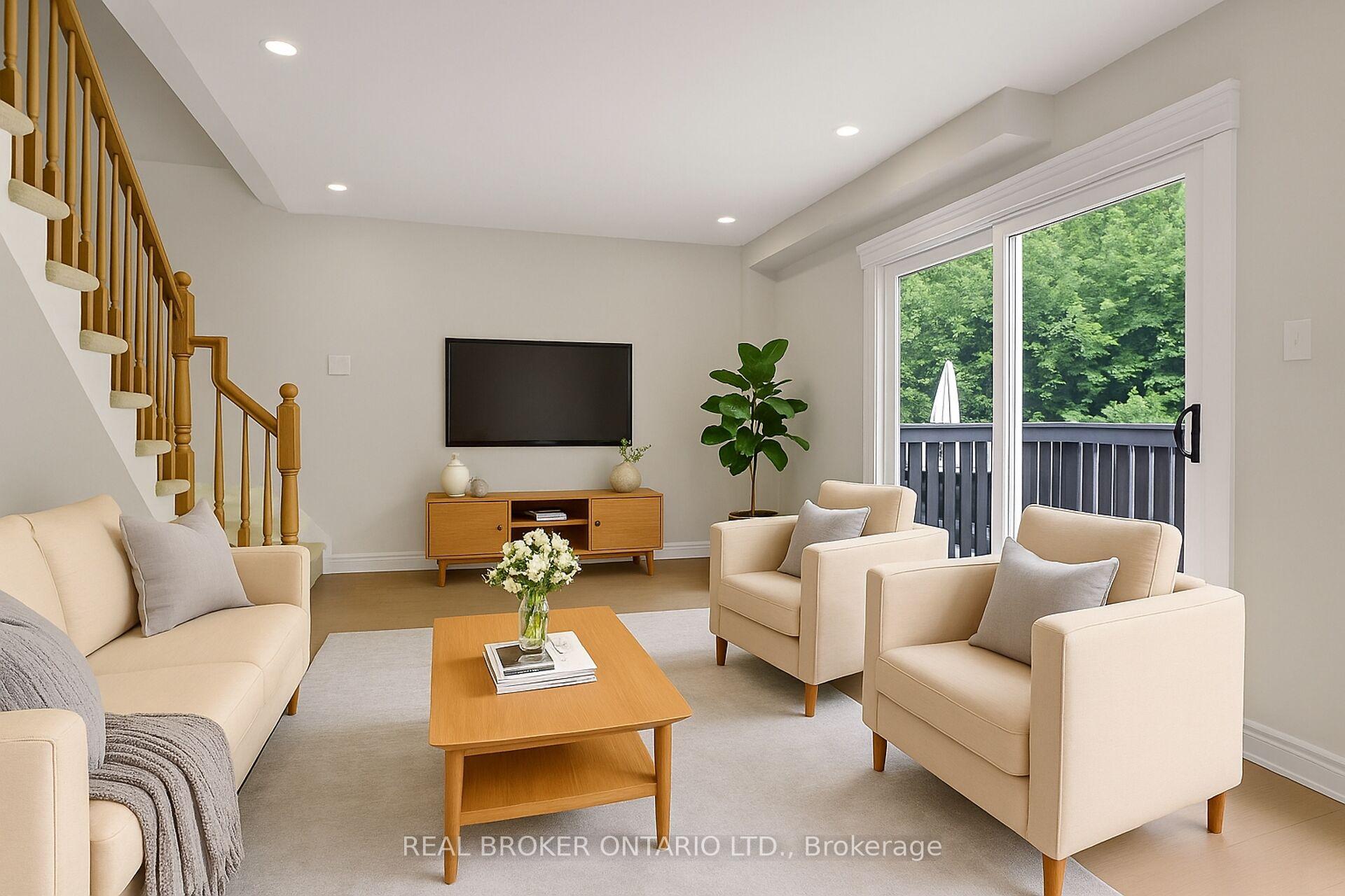 Photo 10 of 130 Chimo Drive, Ottawa, Kanata - Katimavik — HOMEH