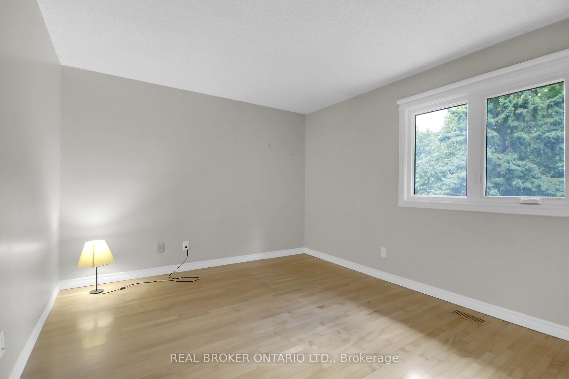 Photo 24 of 130 Chimo Drive, Ottawa, Kanata - Katimavik — HOMEH