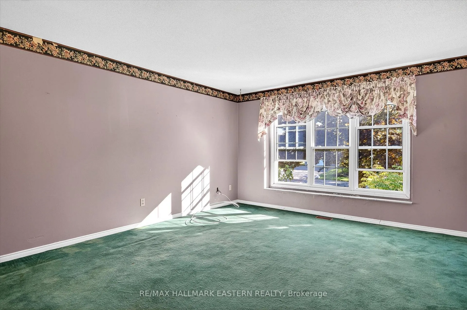 Photo 9 of 1200 Huntington Circle, Peterborough, Otonabee Ward 1 — HOMEH