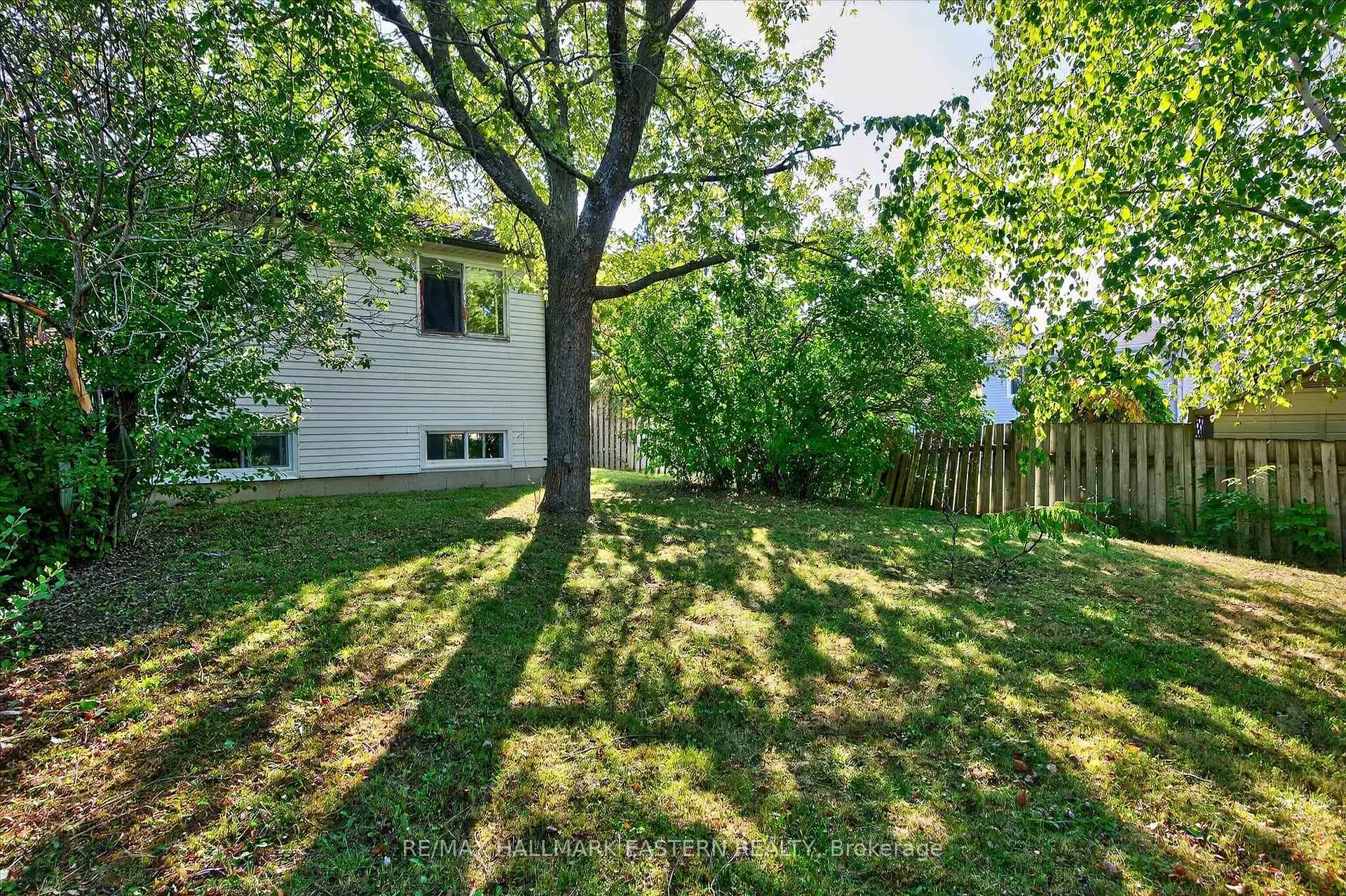Photo 42 of 1200 Huntington Circle, Peterborough, Otonabee Ward 1 — HOMEH