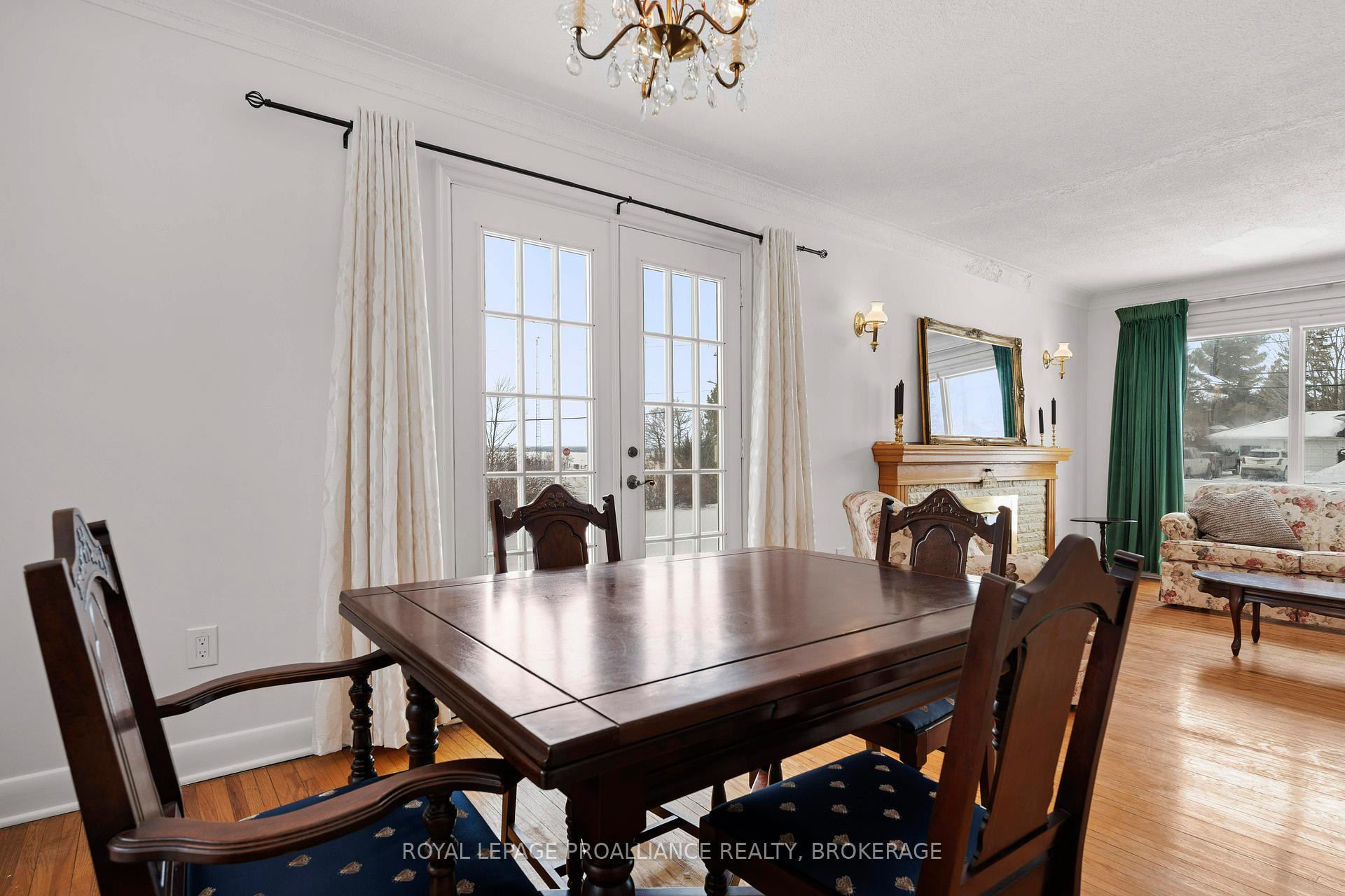 Photo 15 of 3 Fairfield Boulevard, Loyalist, Amherstview — HOMEH