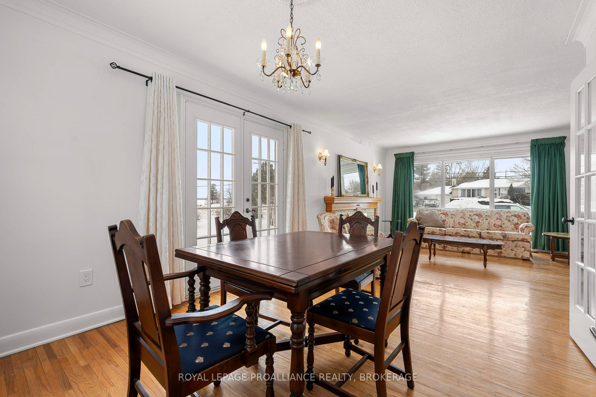 Photo 16 of 3 Fairfield Boulevard, Loyalist, Amherstview — HOMEH