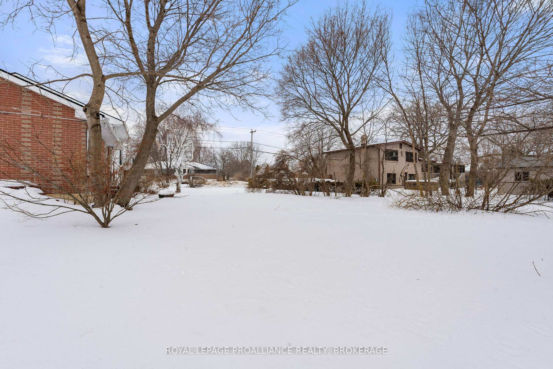 Photo 34 of 3 Fairfield Boulevard, Loyalist, Amherstview — HOMEH