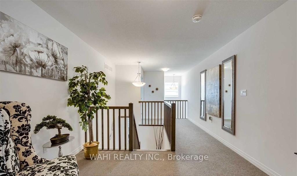 Photo 8 of 117 Greenwich Avenue, Hamilton, Stoney Creek Mountain — HOMEH