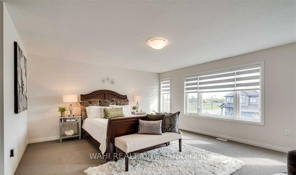 Photo 10 of 117 Greenwich Avenue, Hamilton, Stoney Creek Mountain — HOMEH