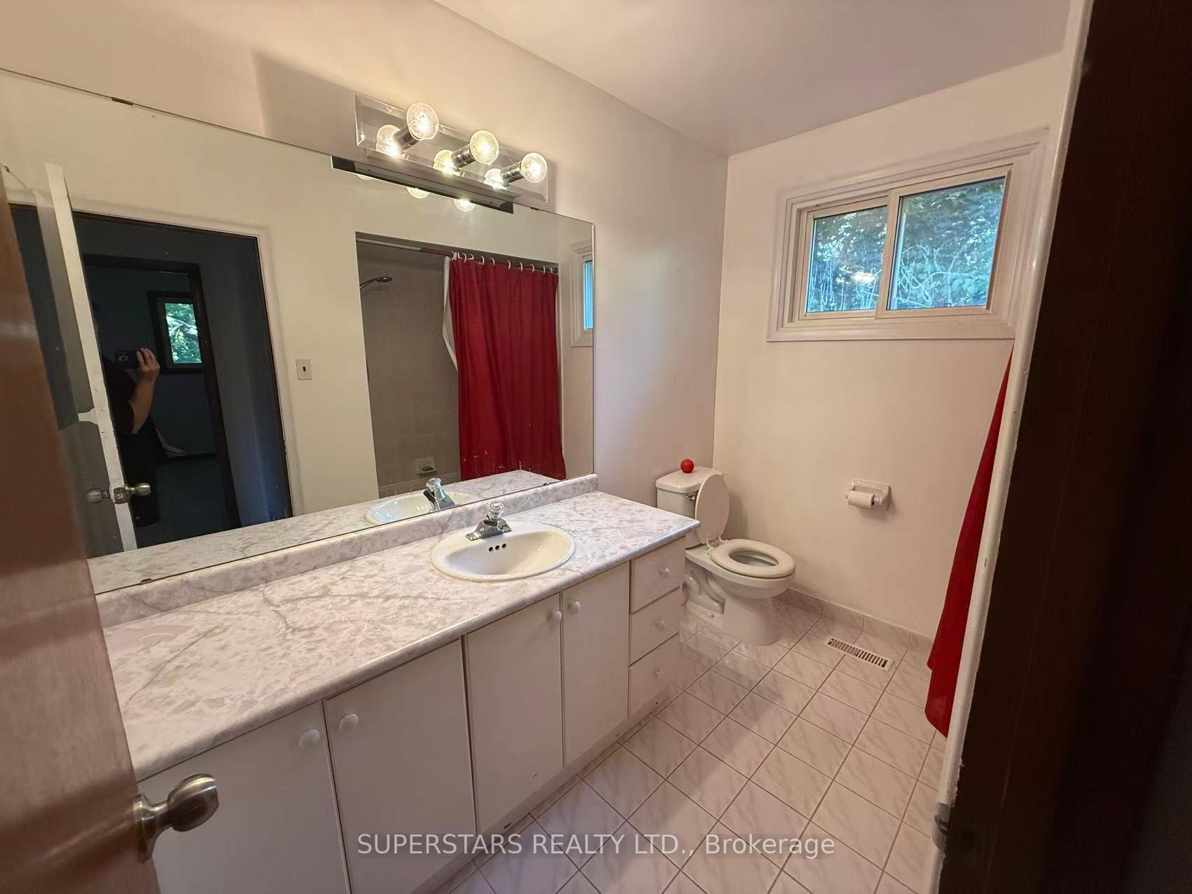 Photo 14 of 31 Fred Varley Drive, Markham, Unionville — HOMEH