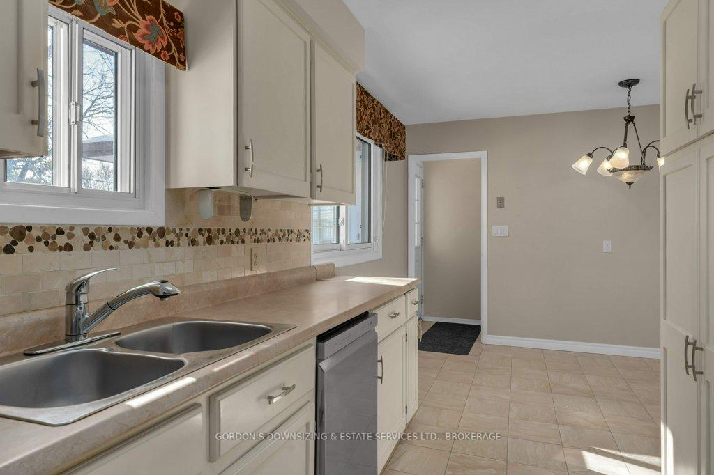 Photo 11 of 34 Asbury Road, Loyalist, Amherstview — HOMEH
