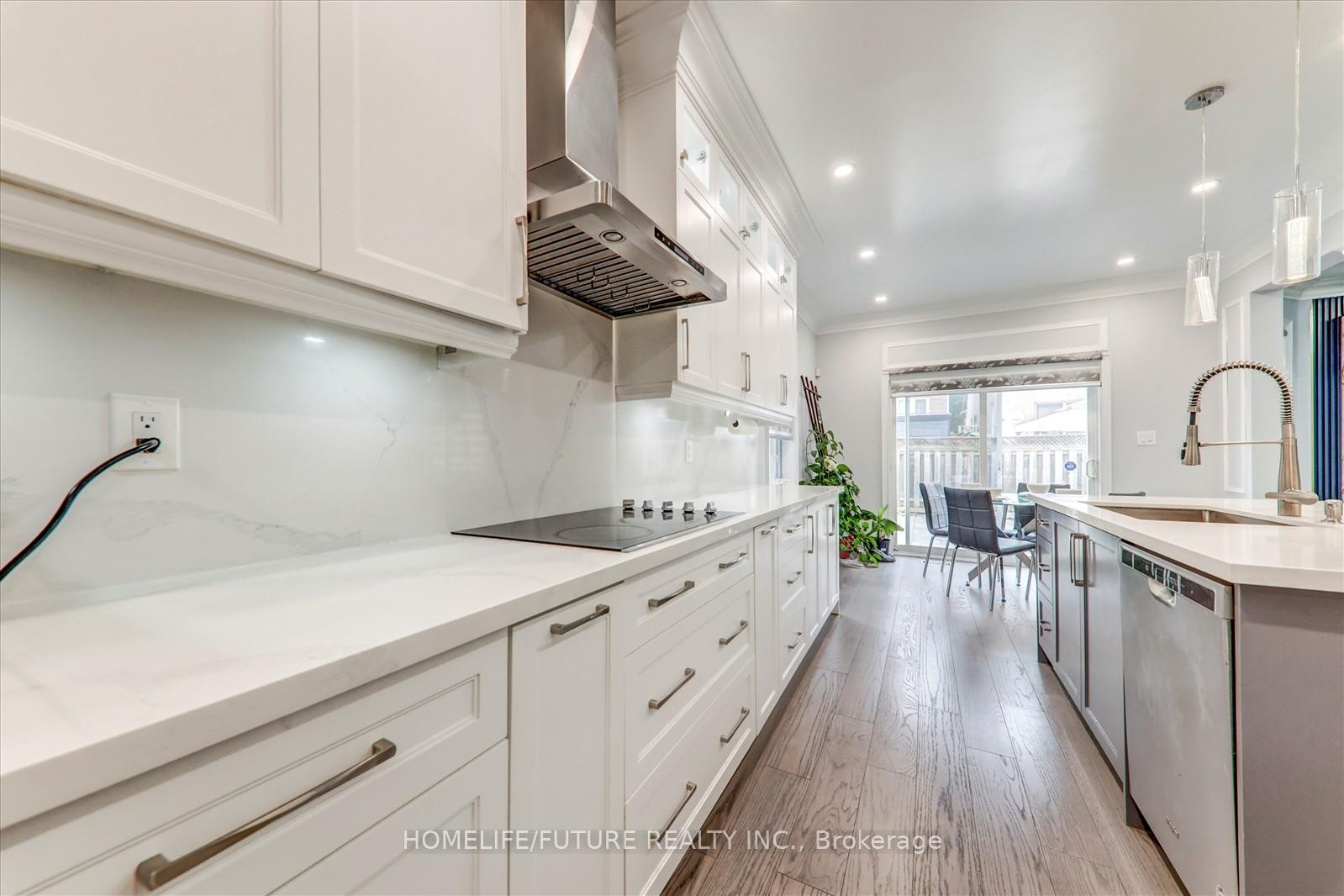 Photo 9 of 25 Donhaven Road, Markham, Greensborough — HOMEH