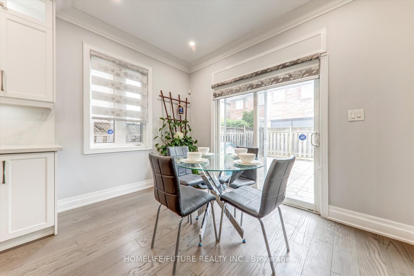 Photo 12 of 25 Donhaven Road, Markham, Greensborough — HOMEH
