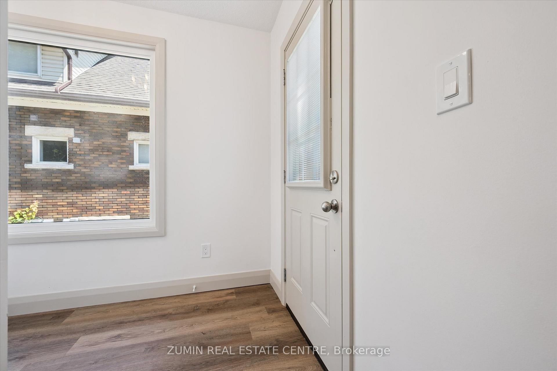 Photo 5 of 196 Kent Avenue, Kitchener — HOMEH
