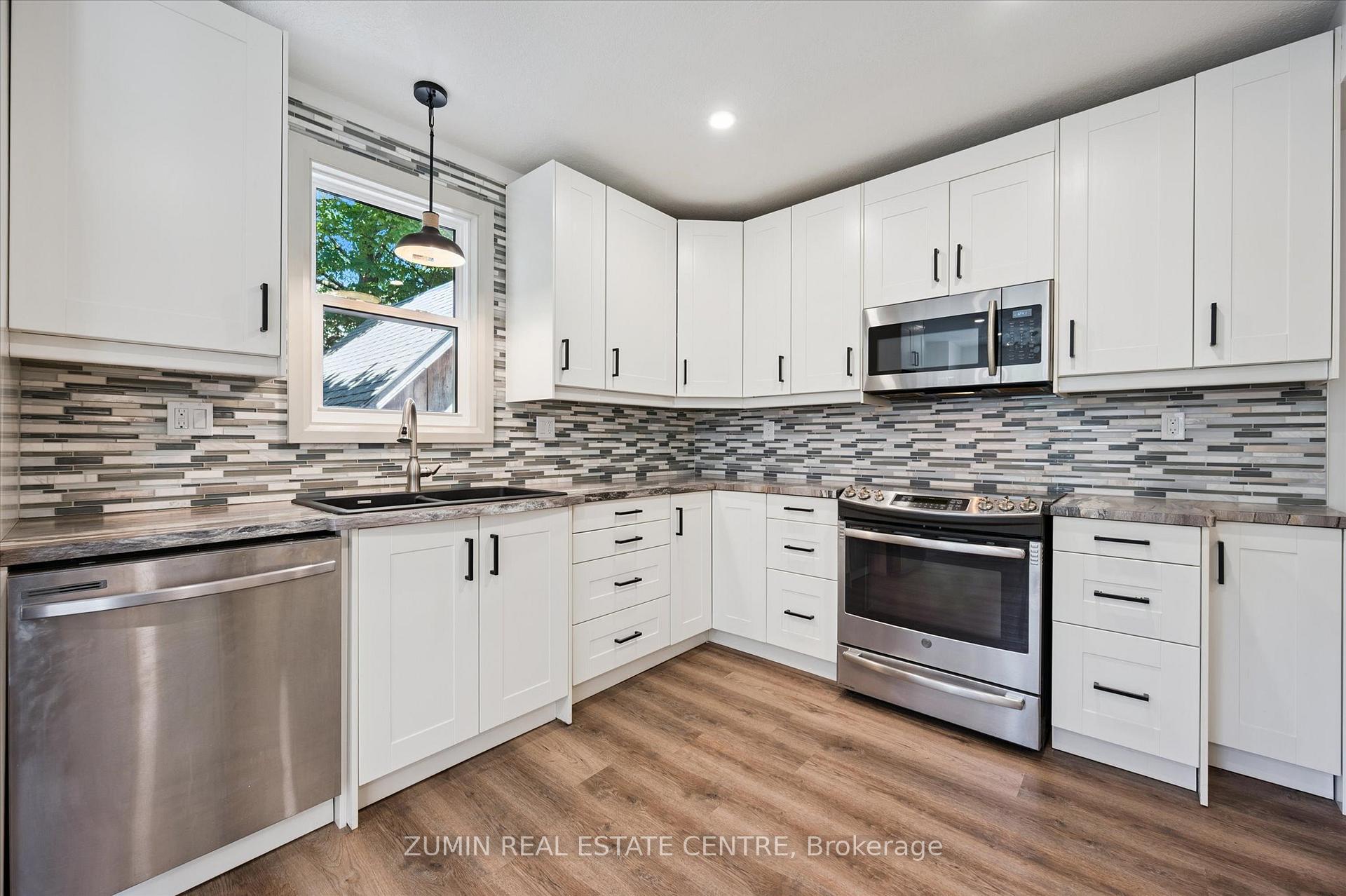 Photo 16 of 196 Kent Avenue, Kitchener — HOMEH
