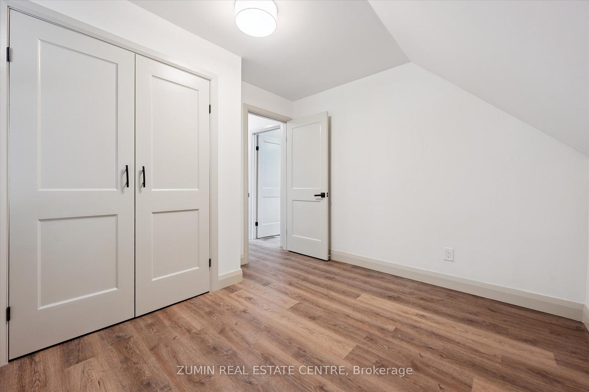 Photo 21 of 196 Kent Avenue, Kitchener — HOMEH
