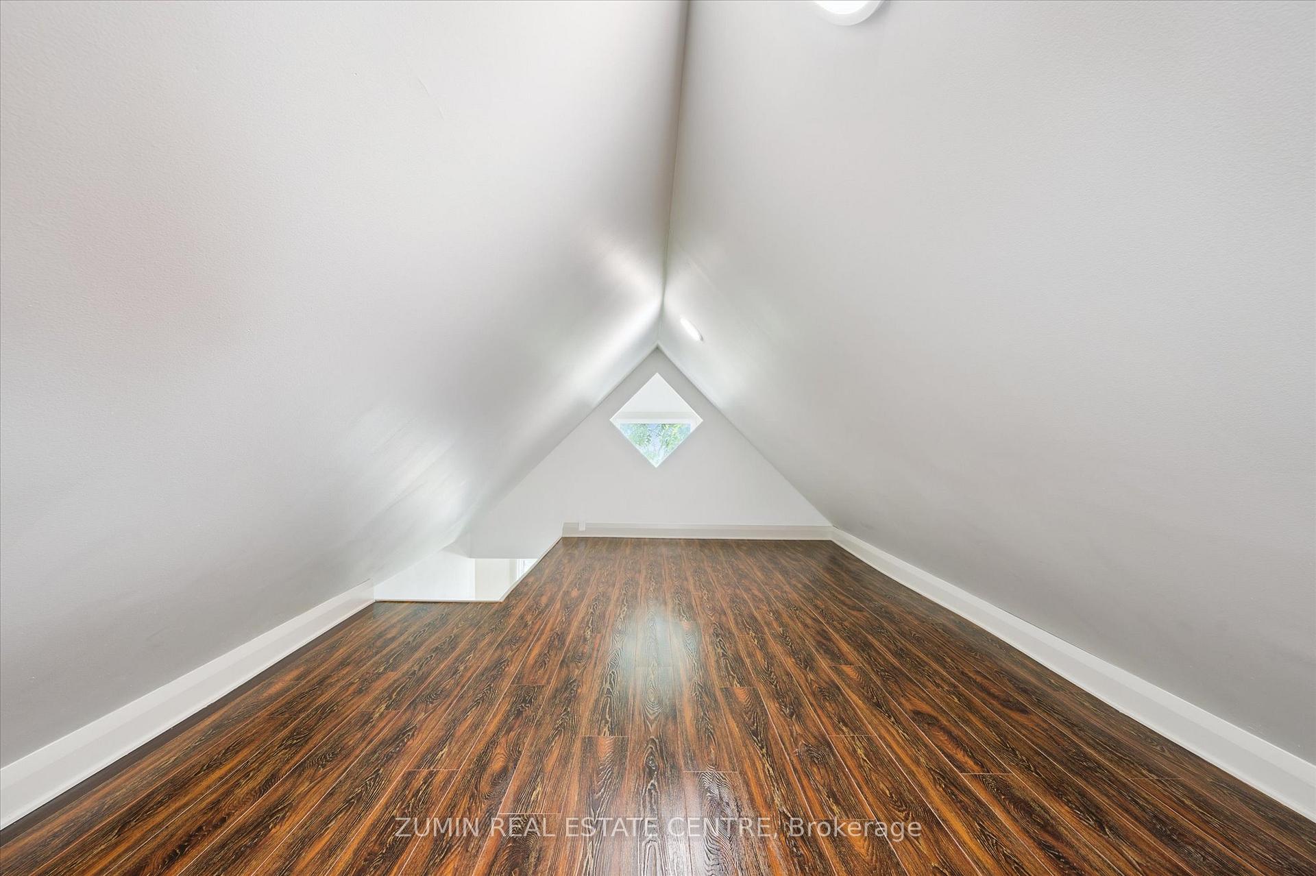 Photo 27 of 196 Kent Avenue, Kitchener — HOMEH