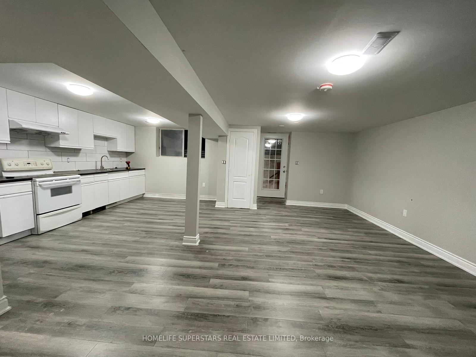 Photo 2 of 43 Oldfield Drive, Kitchener, Idlewood — HOMEH