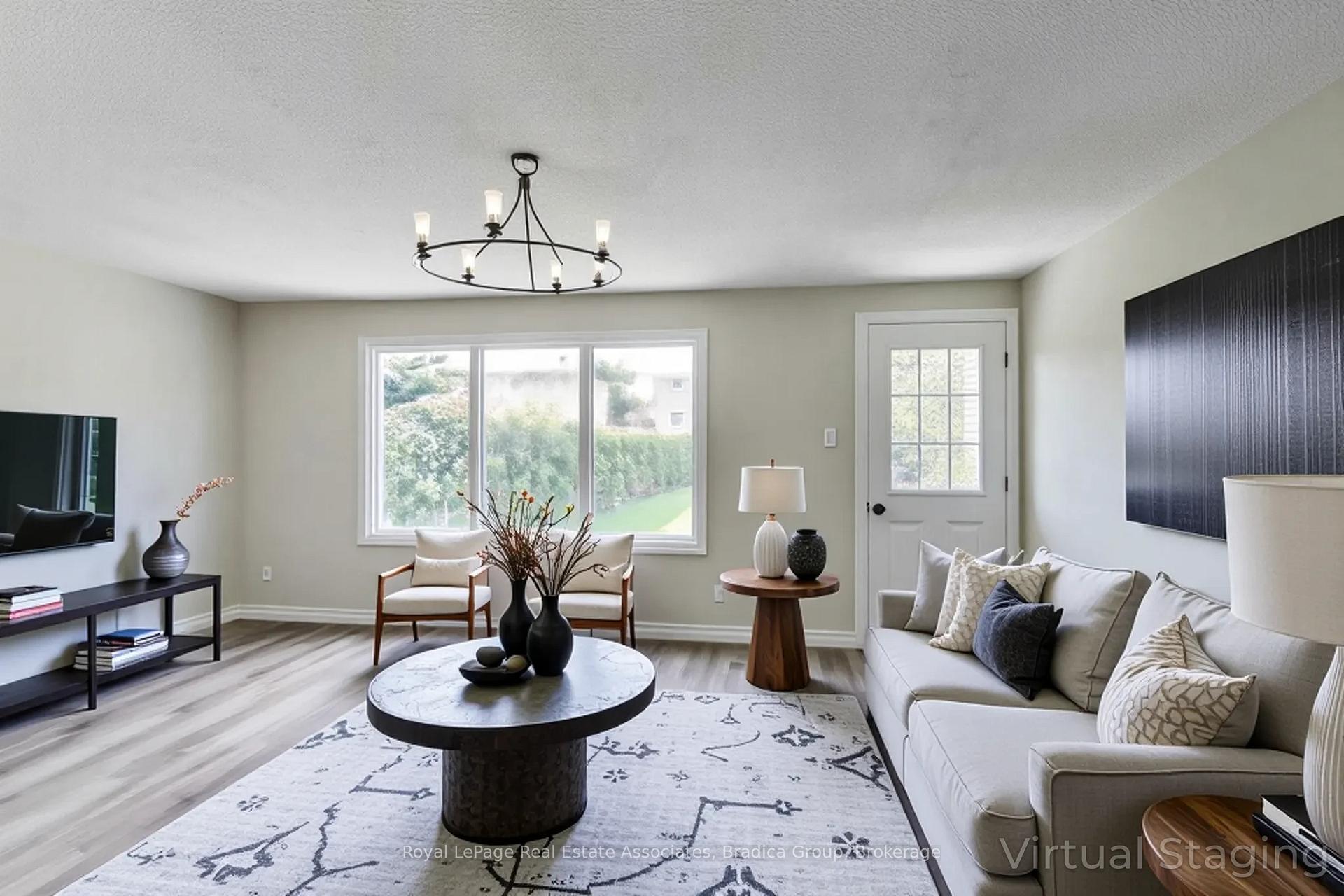 Photo 2 of 22 Lucerne Drive, Kitchener, Alpine — HOMEH
