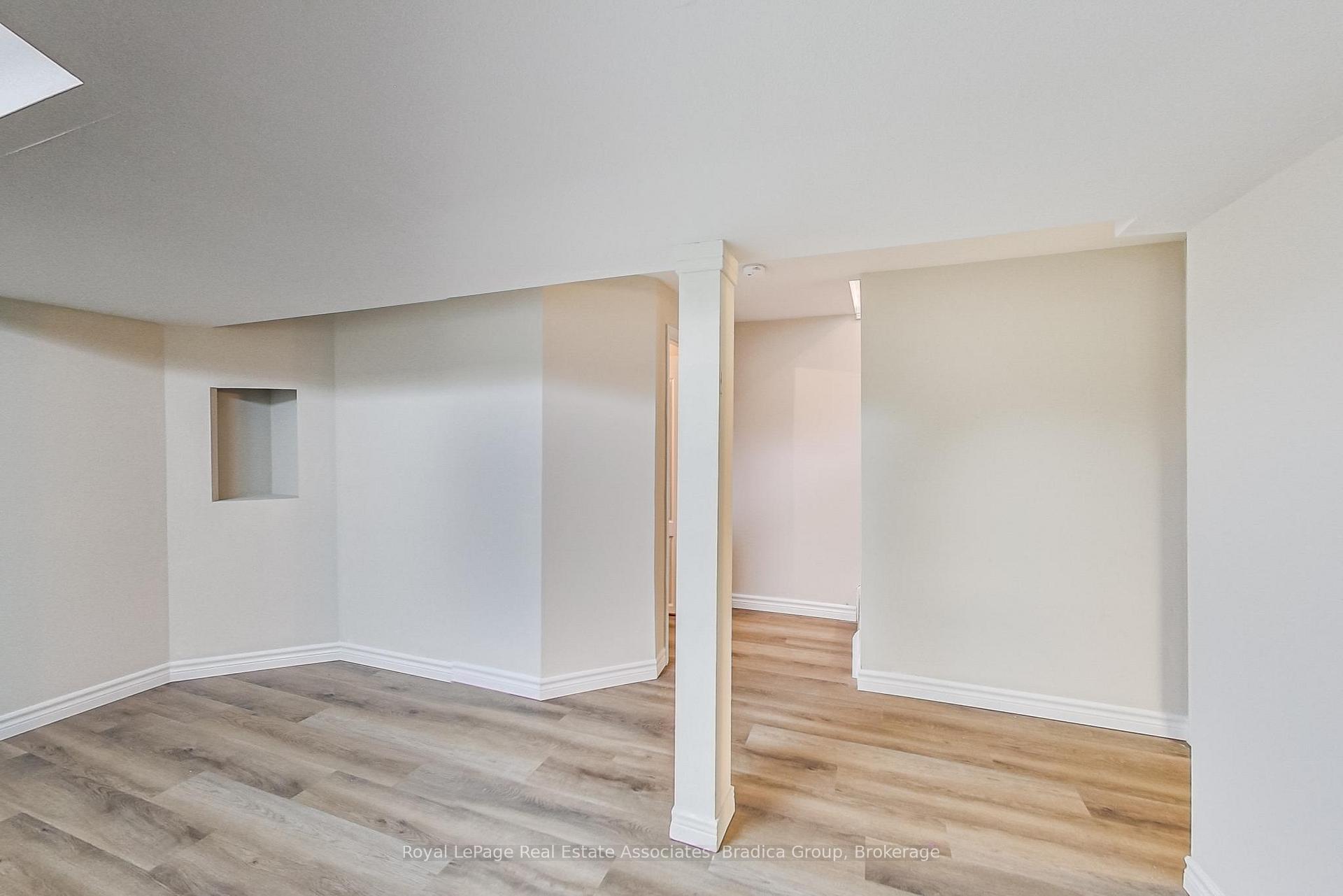 Photo 23 of 22 Lucerne Drive, Kitchener, Alpine — HOMEH