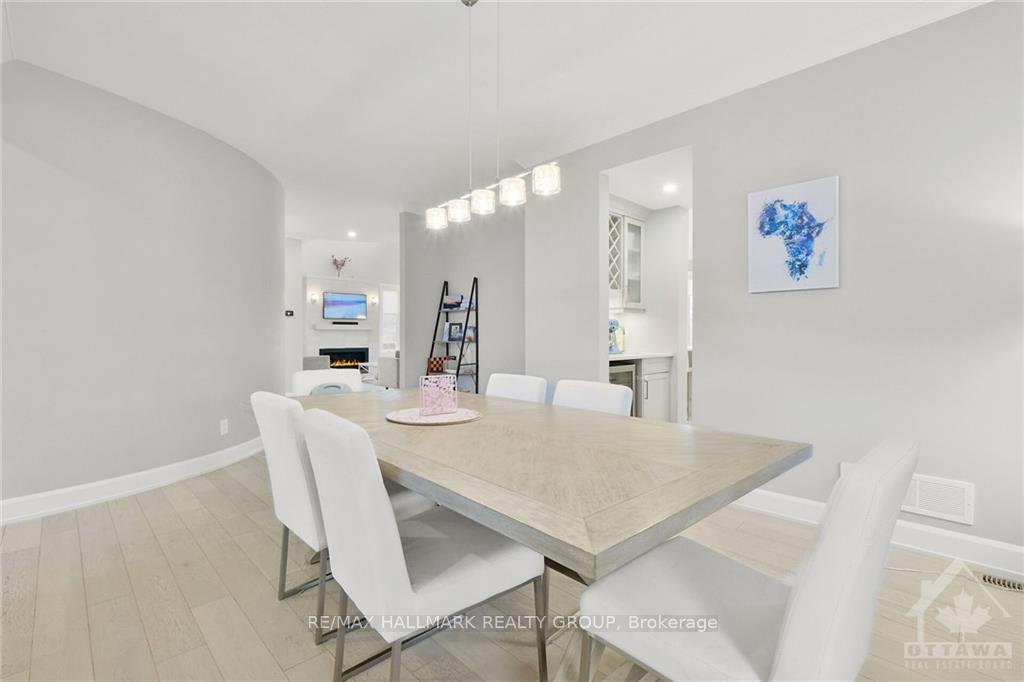 Photo 7 of 724 Mcmanus Avenue, Ottawa, Manotick Village & Manotick Estates — HOMEH