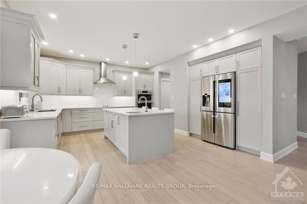 Photo 16 of 724 Mcmanus Avenue, Ottawa, Manotick Village & Manotick Estates — HOMEH