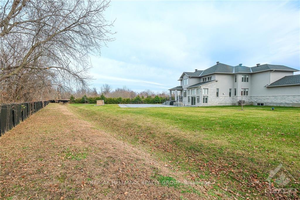 Photo 29 of 724 Mcmanus Avenue, Ottawa, Manotick Village & Manotick Estates — HOMEH