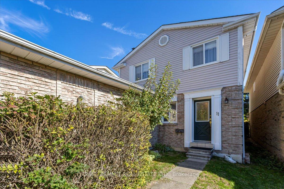 Photo 18 of 11 Tamarack Drive, Markham, Aileen-Willowbrook — HOMEH