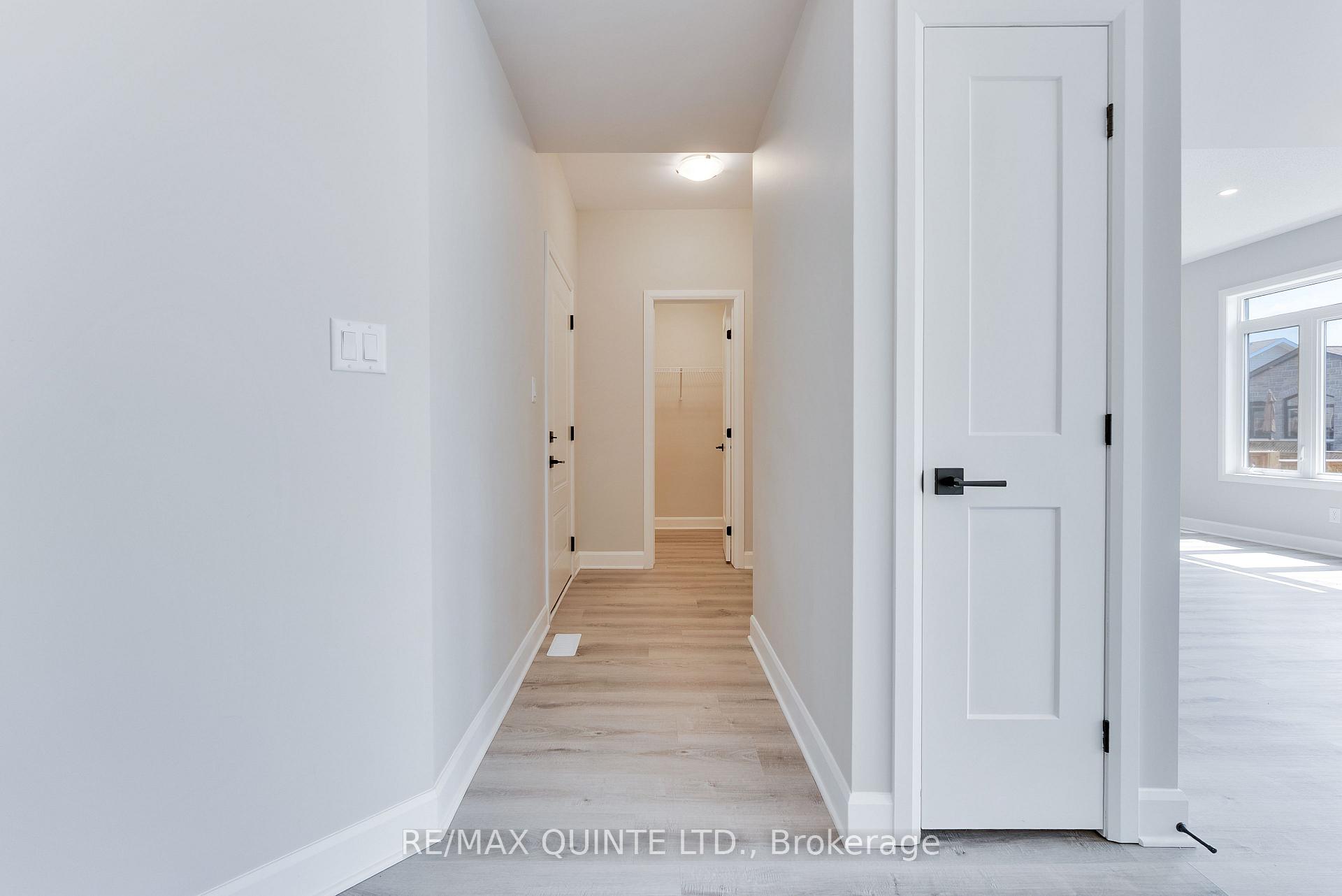 Photo 6 of 753 Riverview Way, Kingston — HOMEH