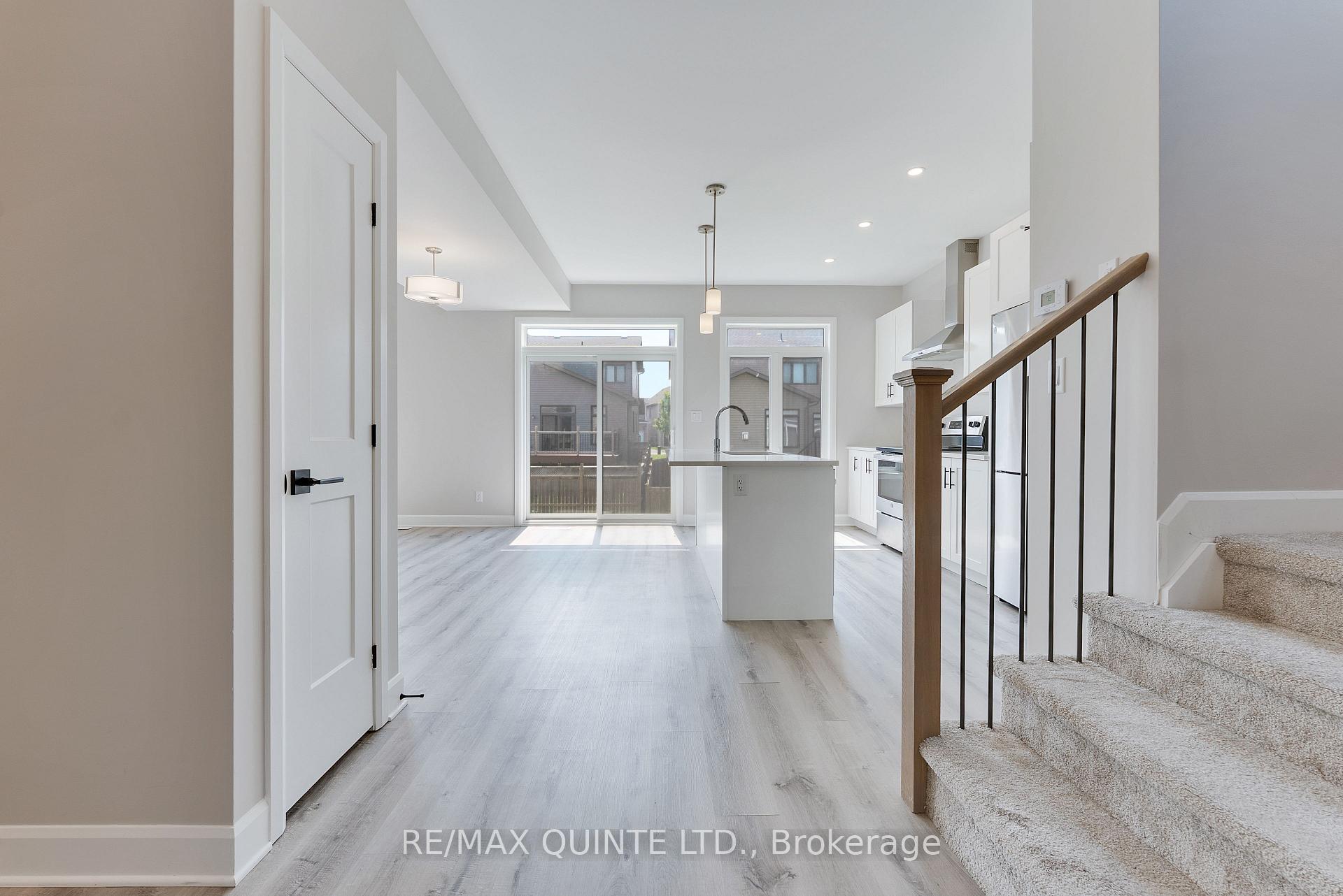 Photo 7 of 753 Riverview Way, Kingston — HOMEH