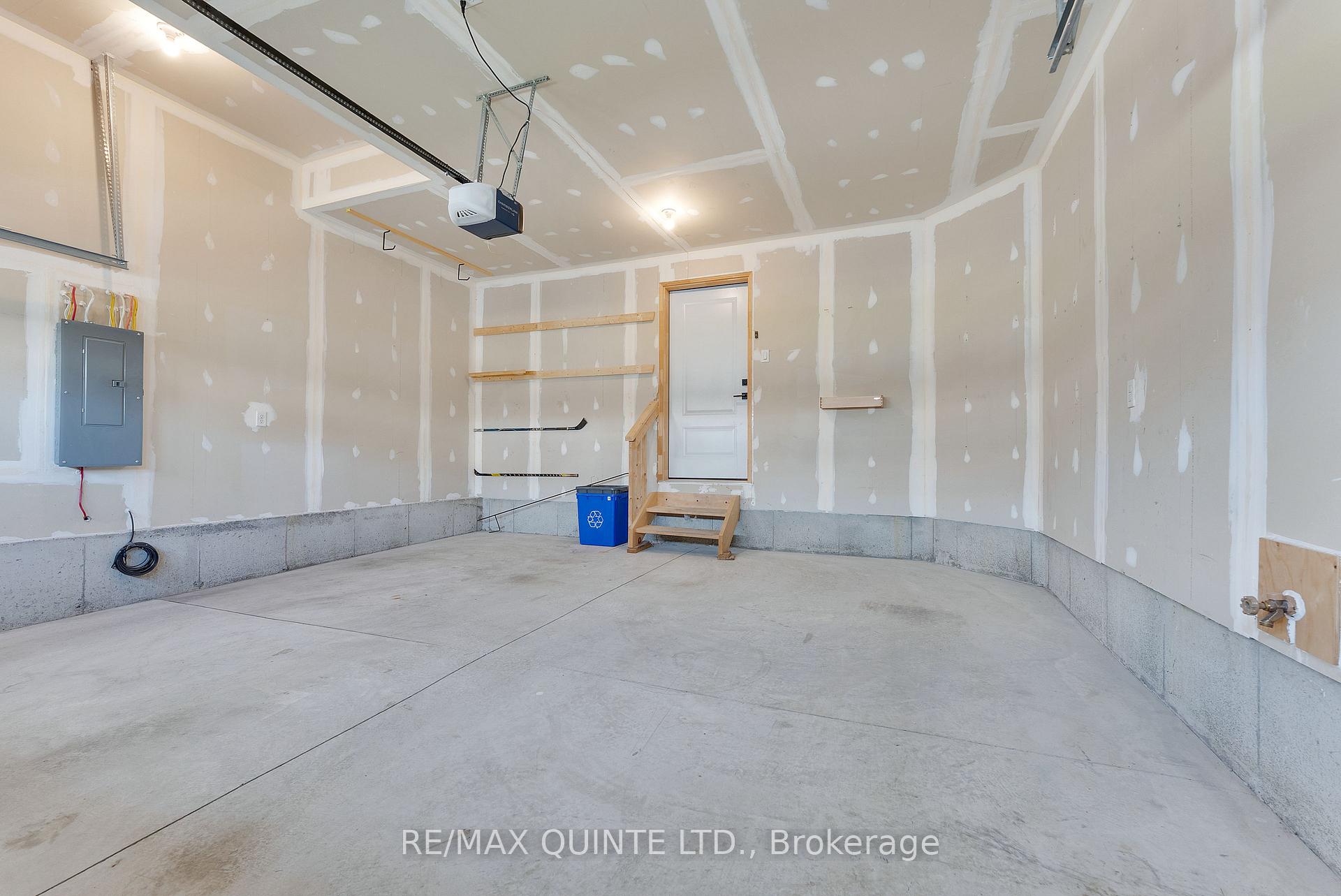 Photo 35 of 753 Riverview Way, Kingston — HOMEH