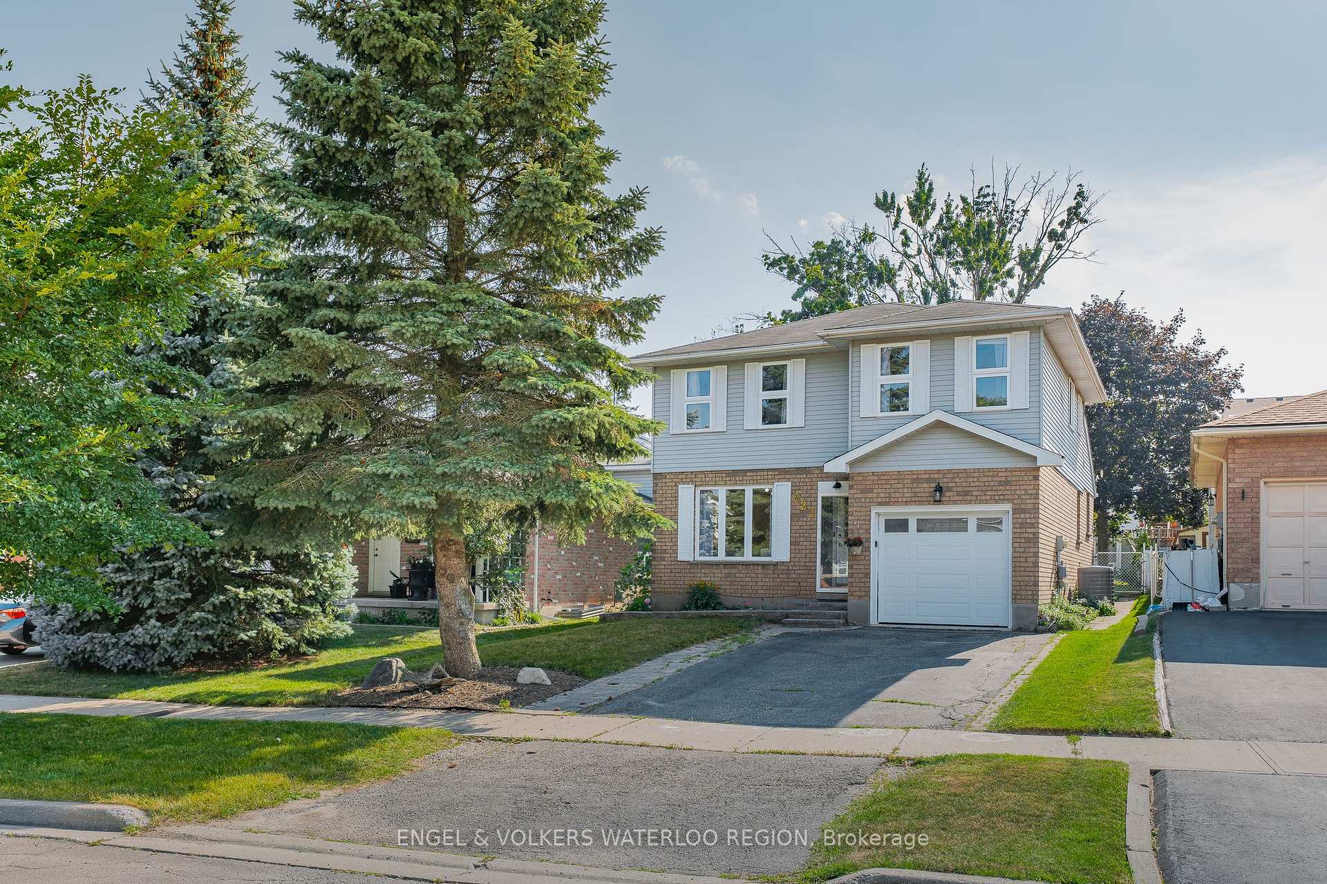 Photo 1 of 323 Newbury Drive, Kitchener — HOMEH